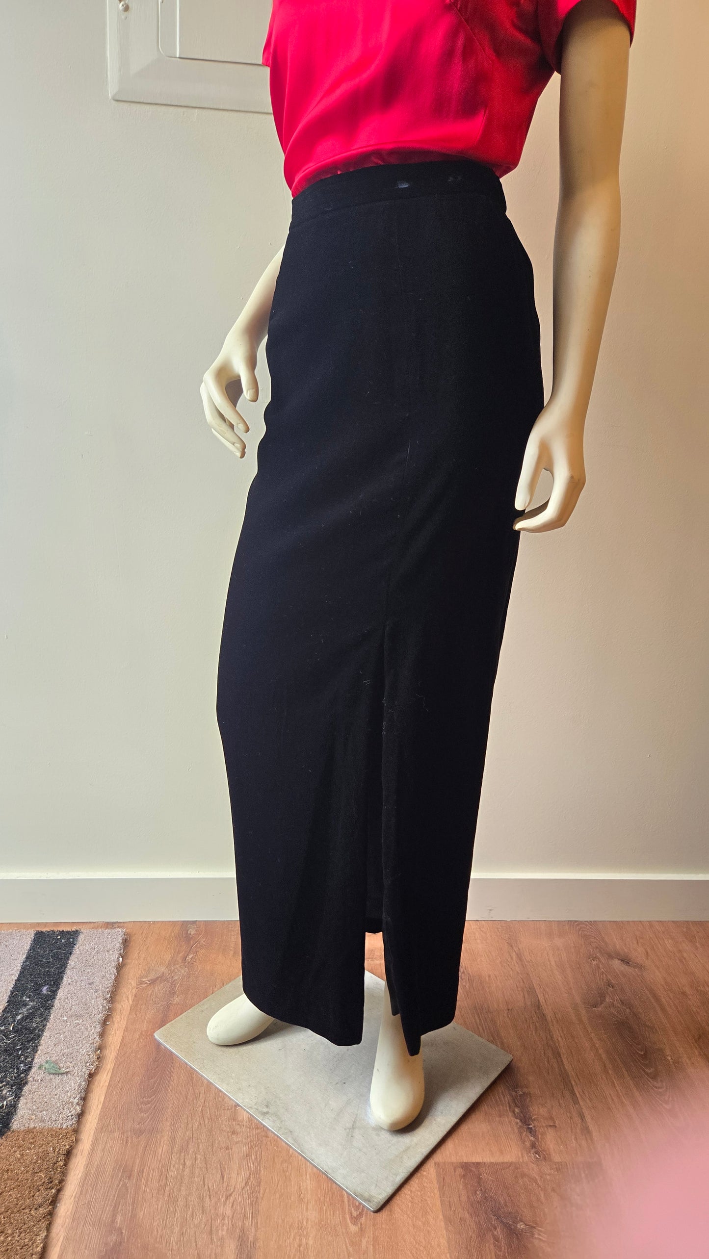 Black velvet column skirt w slit