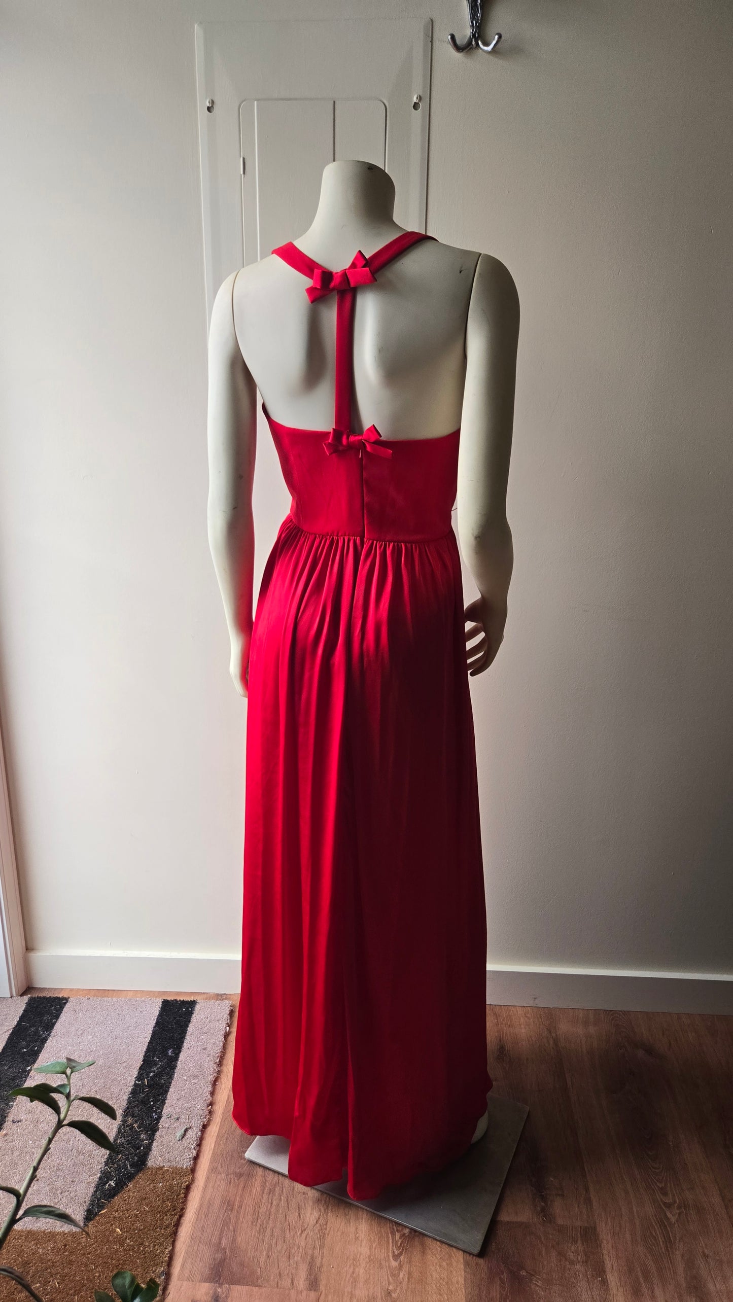 Vera Wang white label red gown