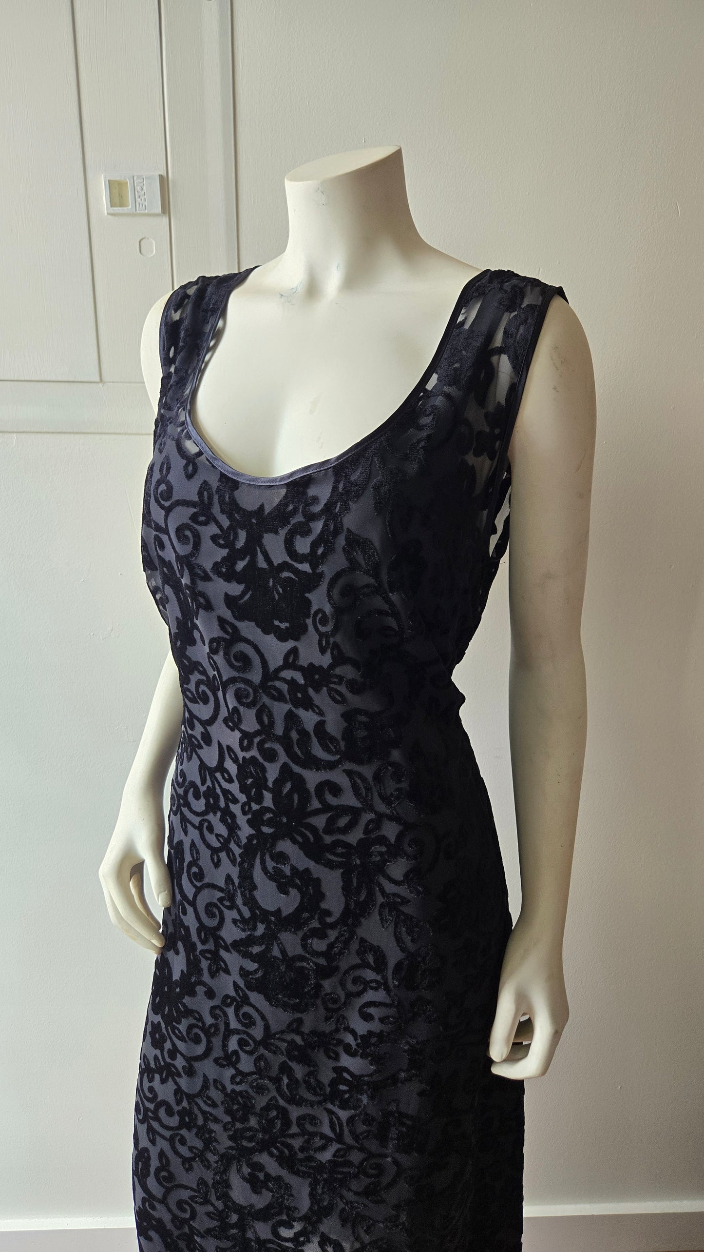 Essence velvet burnout dress