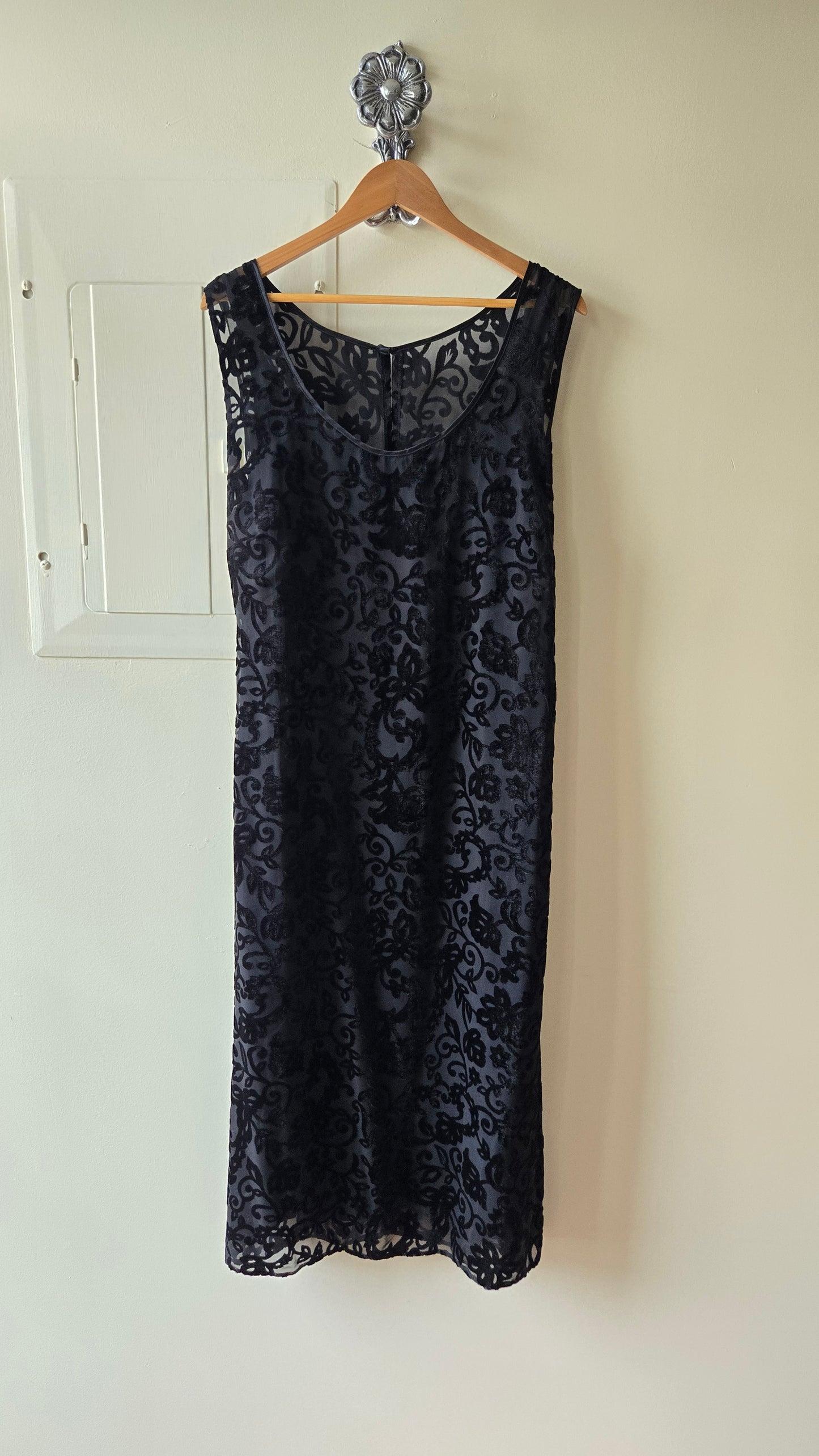 Essence velvet burnout dress
