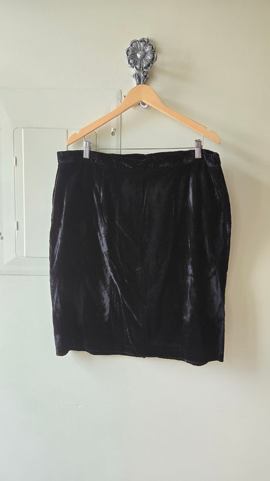 Jaclyn black crushed velvet skirt