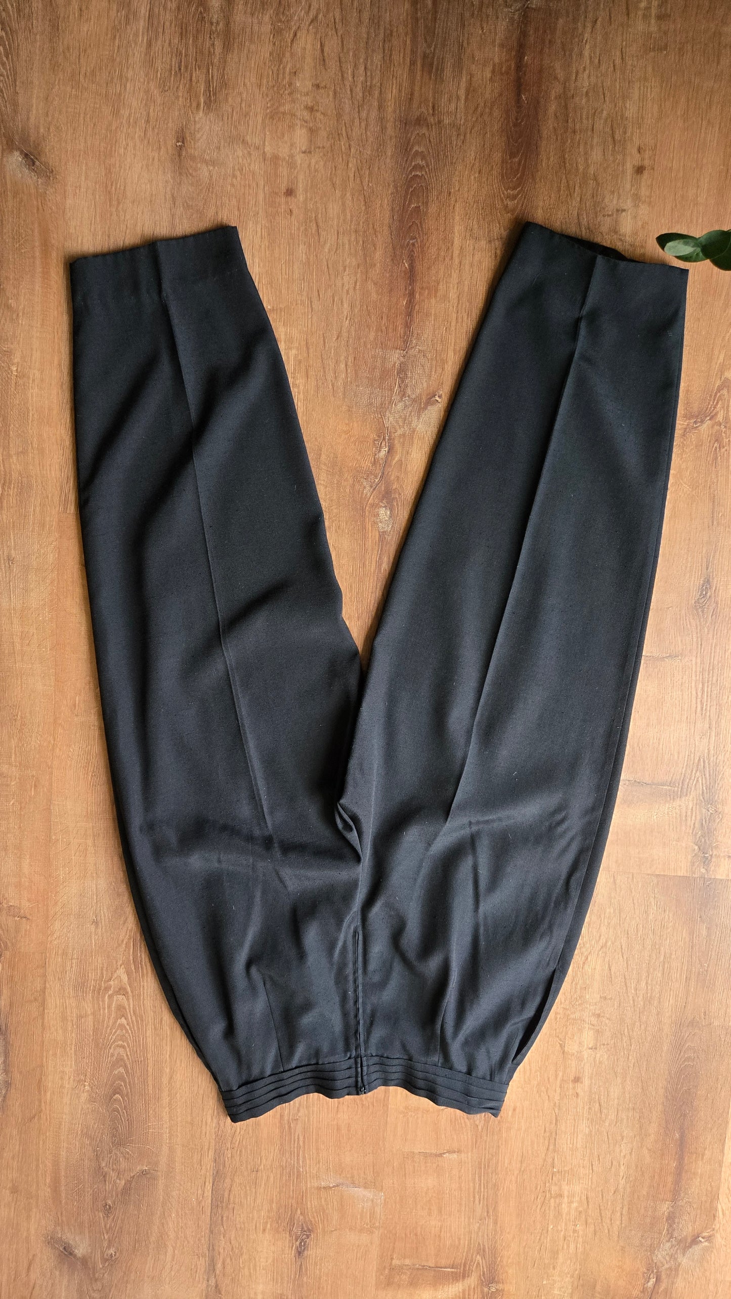 Counterparts cummerbund pants
