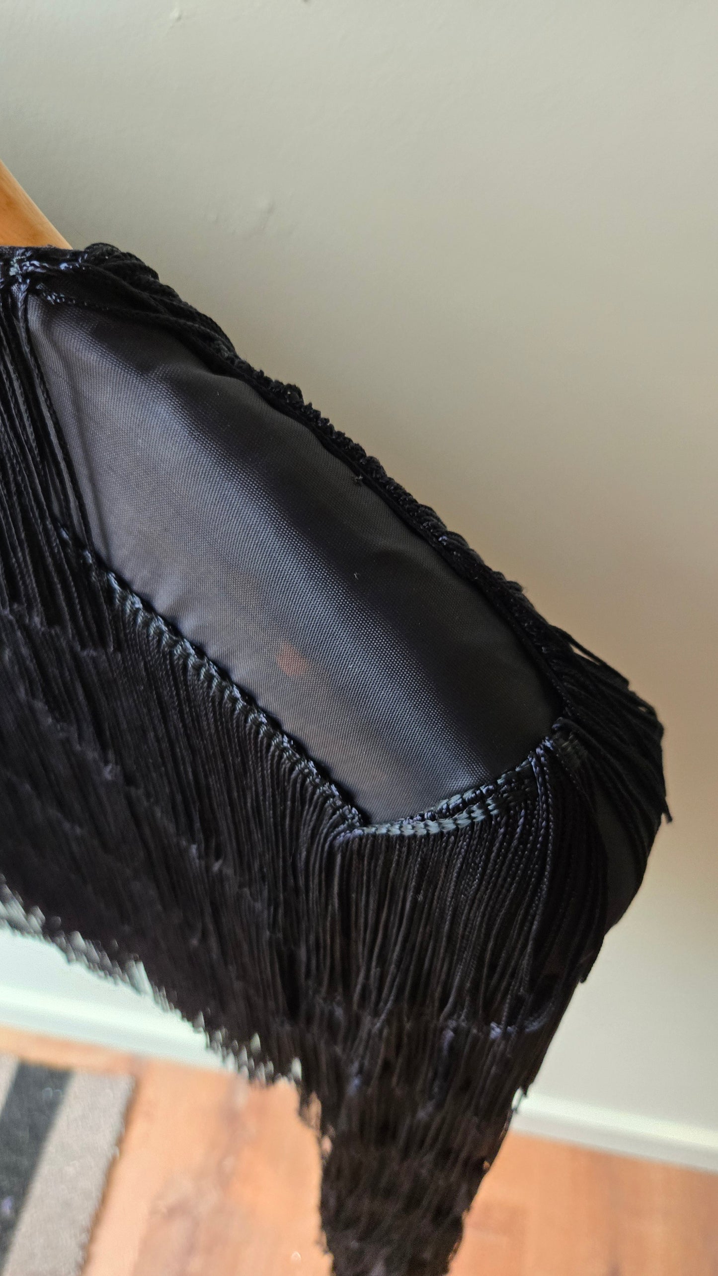 Cropped fringe jacket