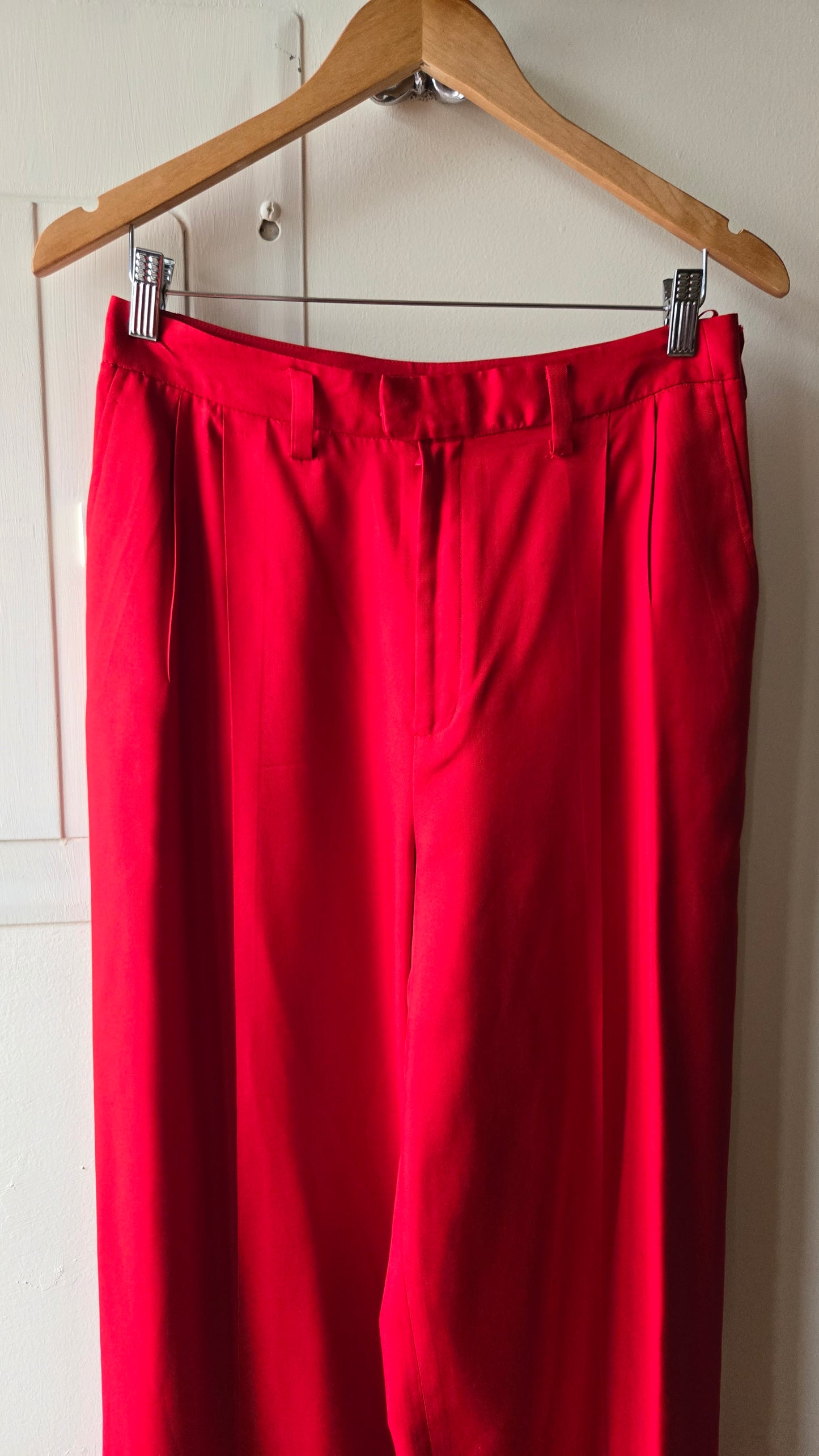 Ellen Tracy red silk pant as is