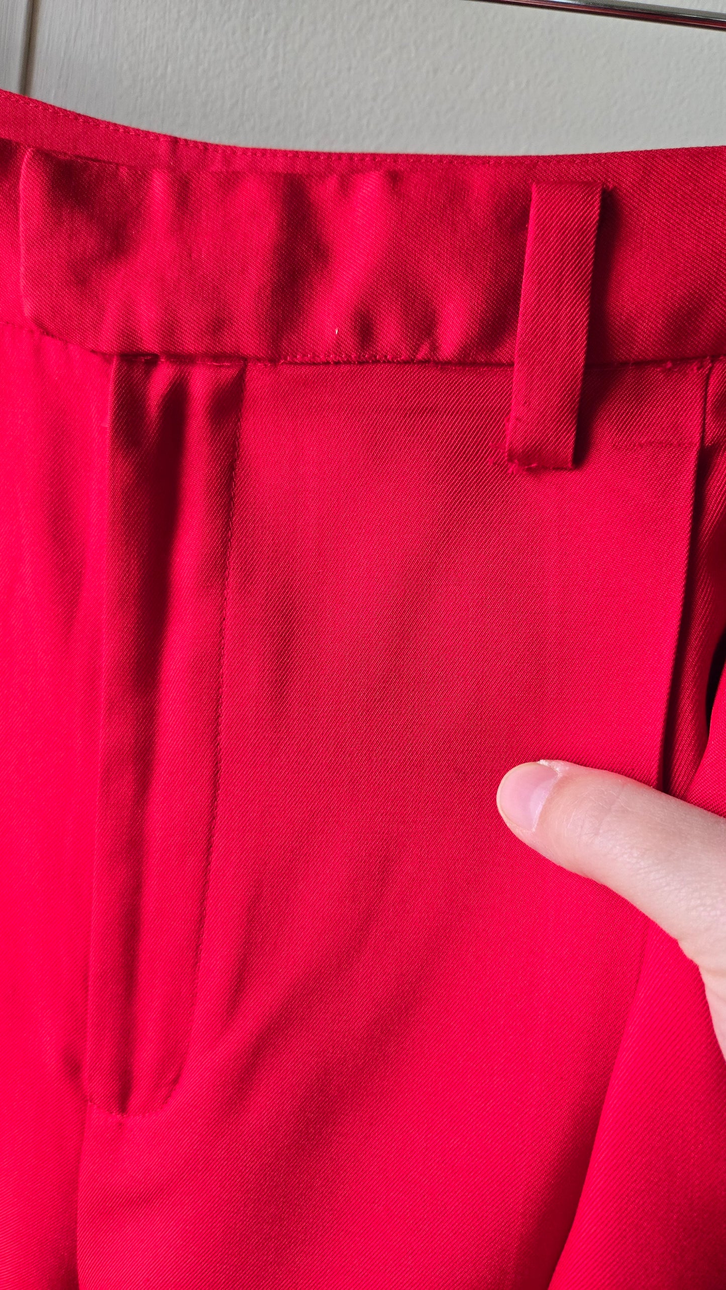 Ellen Tracy red silk pant as is