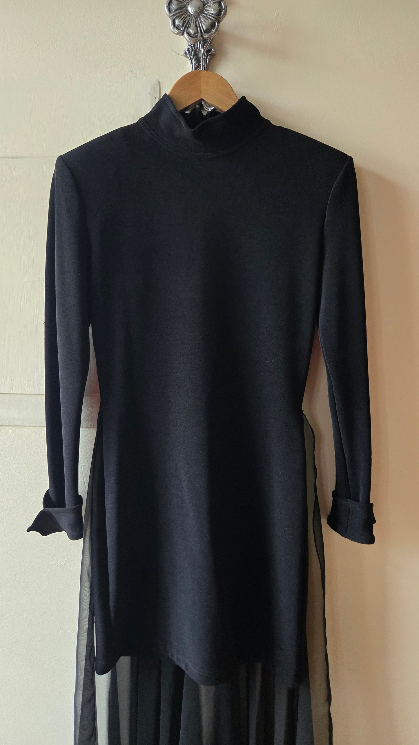 Dana Deatheridge black bodycon mini with sheer train!