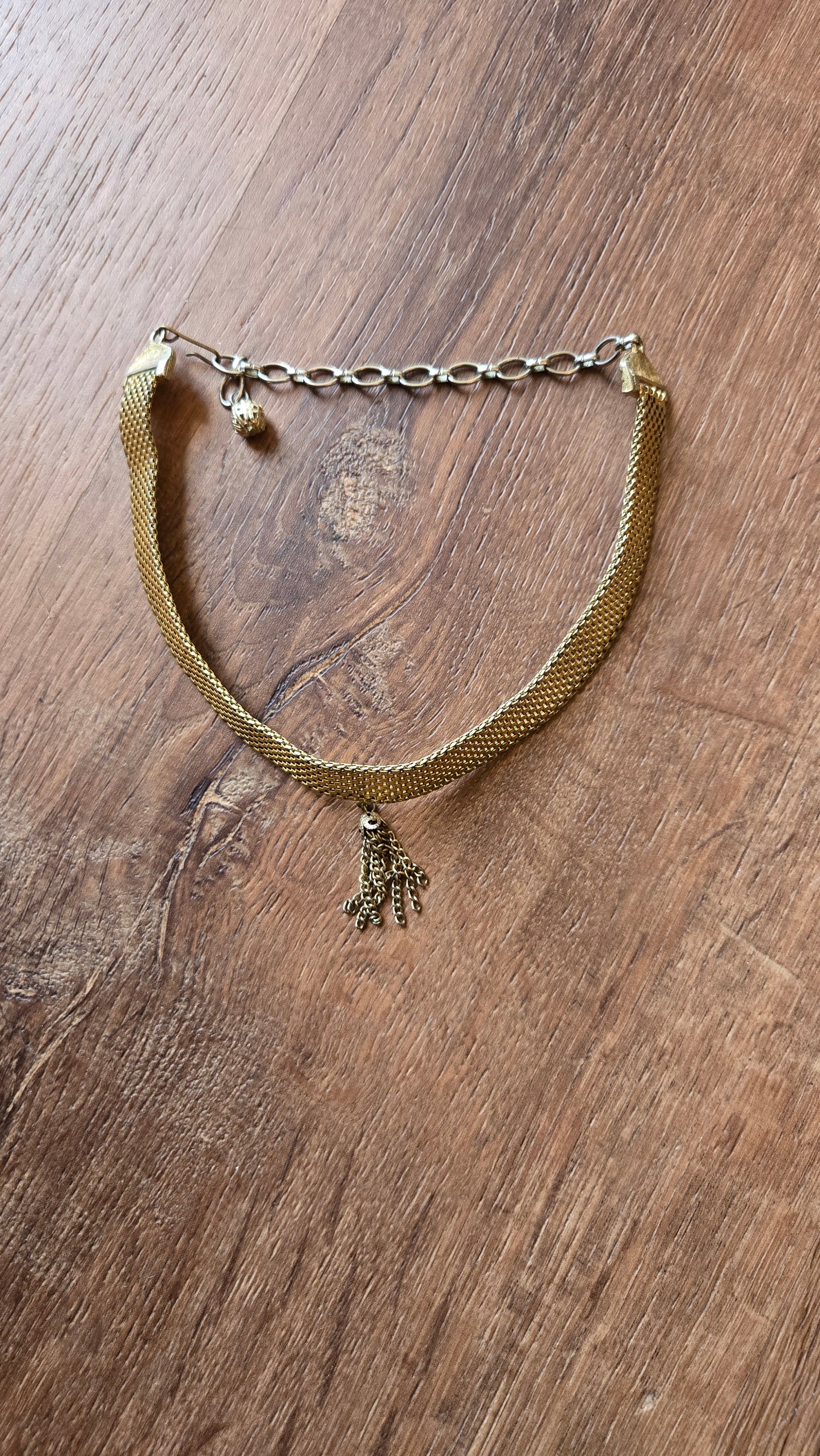 Gold mesh tassel choker