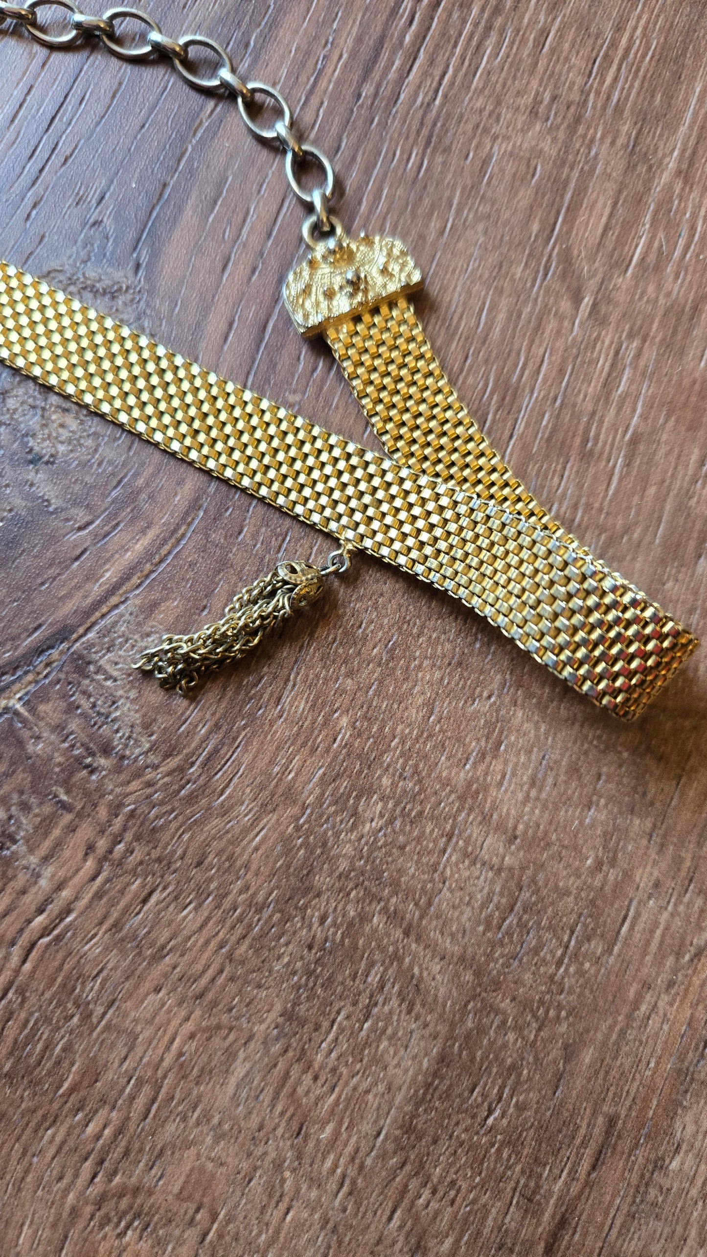 Gold mesh tassel choker