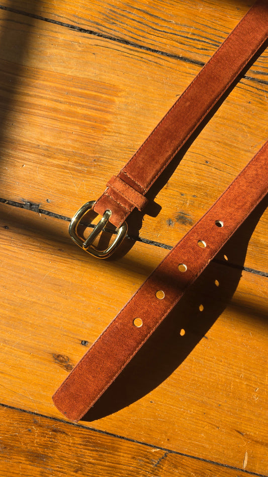 Camel suede belt w gold buckle