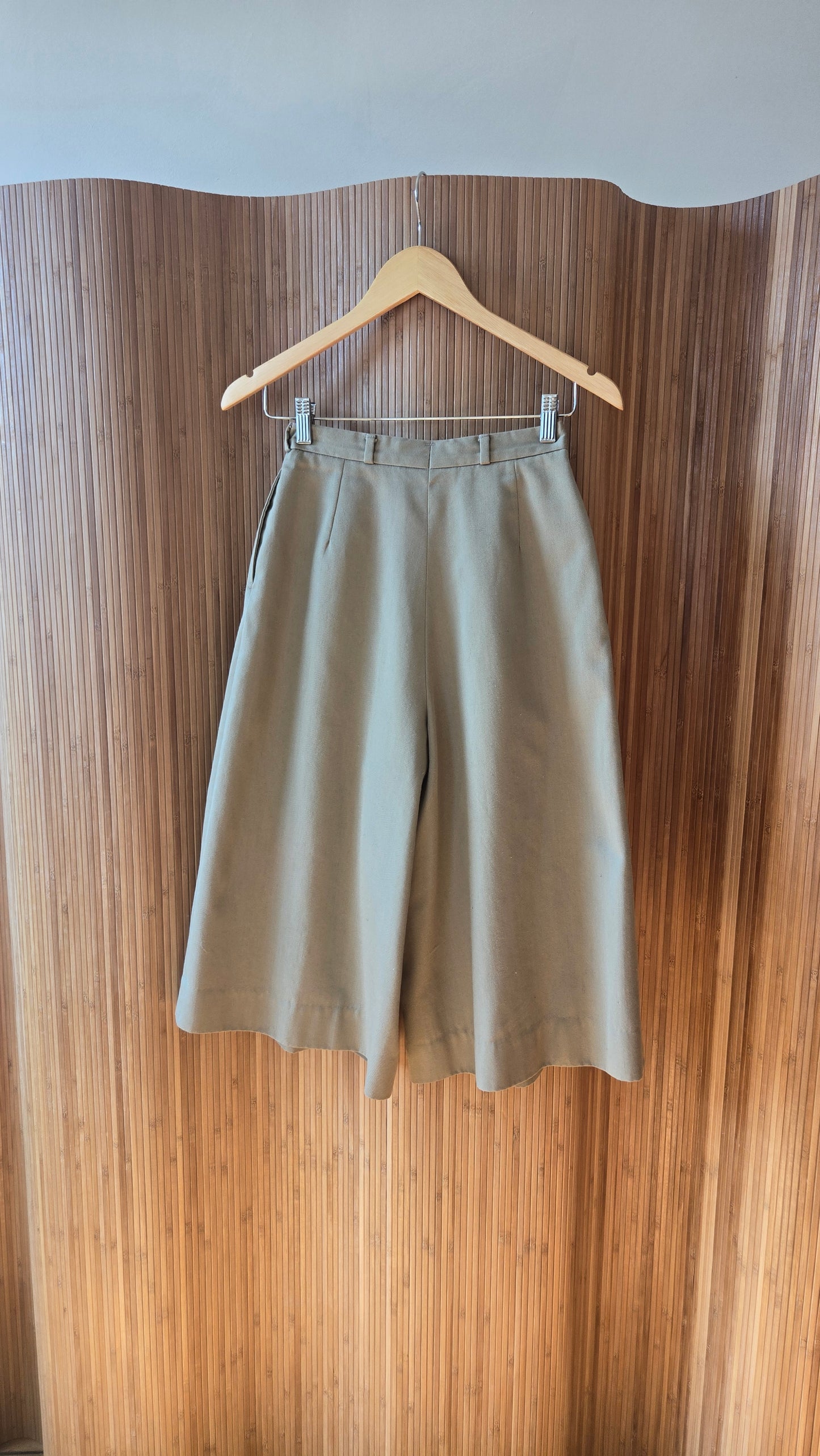 Khaki wide leg cutottes