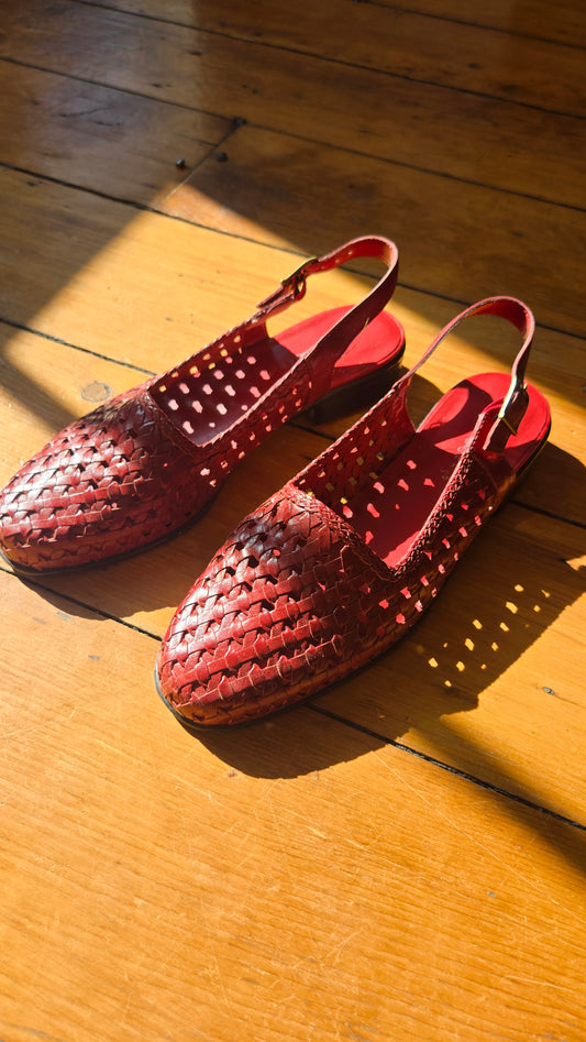 Trotters cranberry woven flats