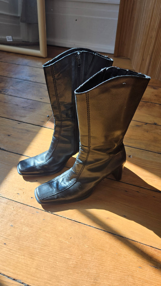 Liz square toe mid calf boots