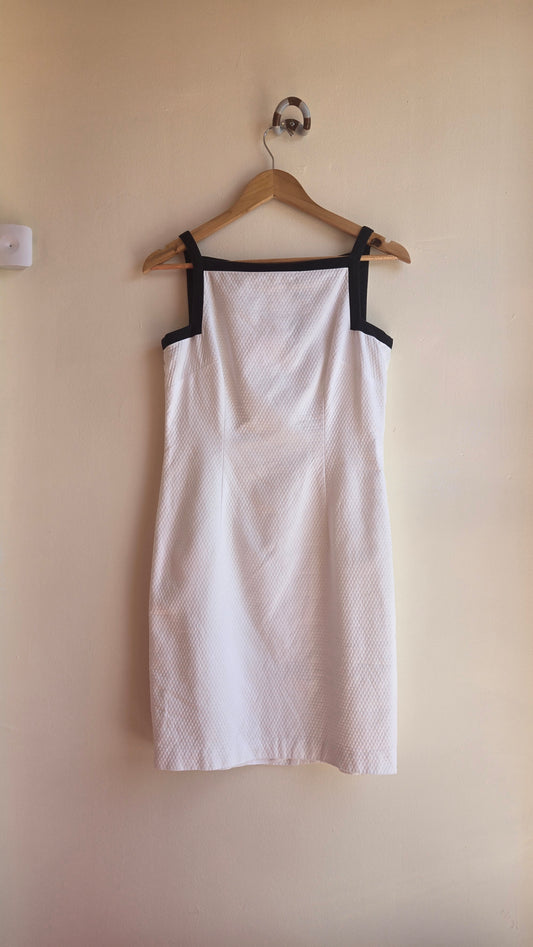 Ann Taylor B&W pebbled dress