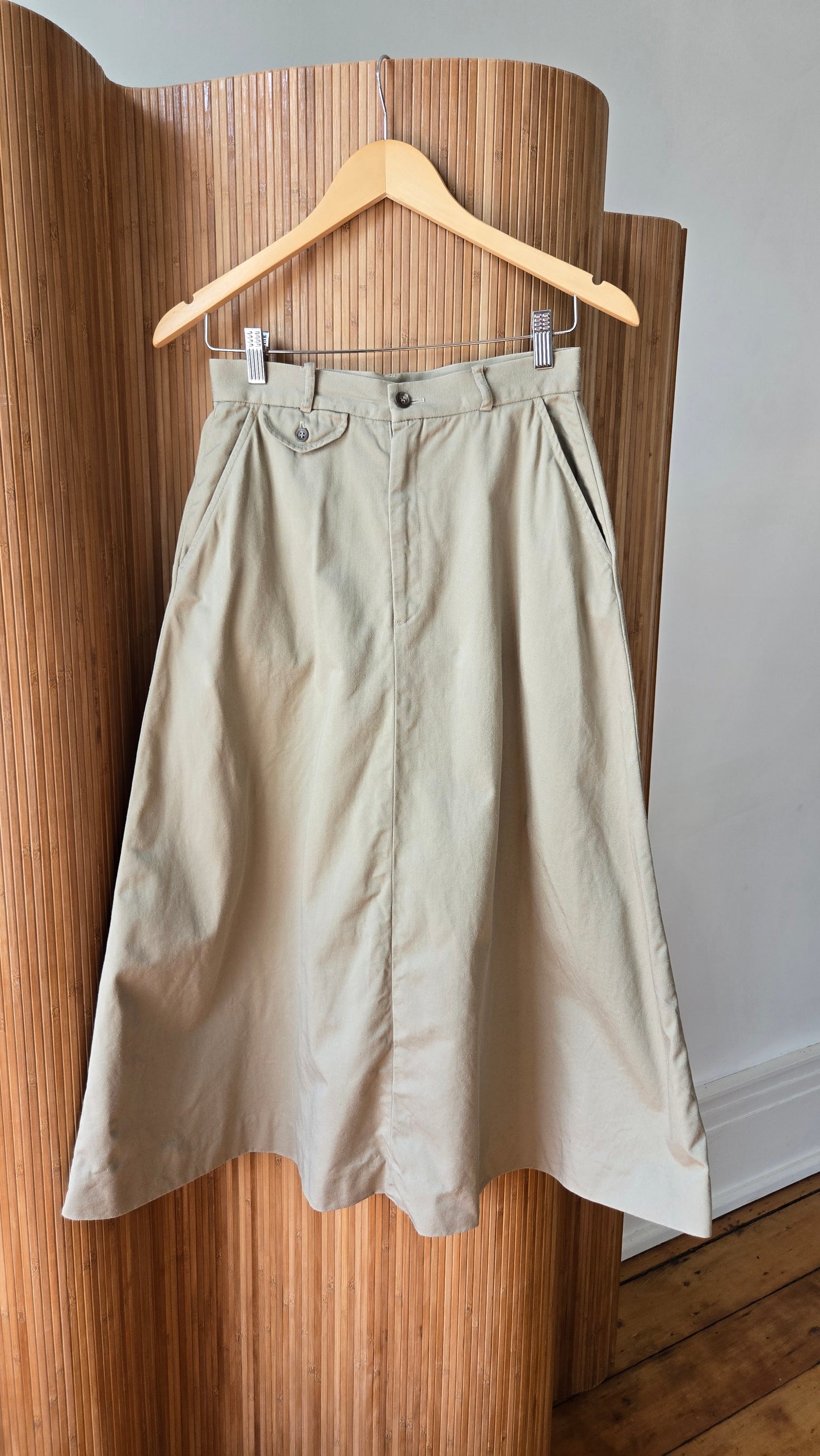 Ralph Lauren khaki skirt with pocket