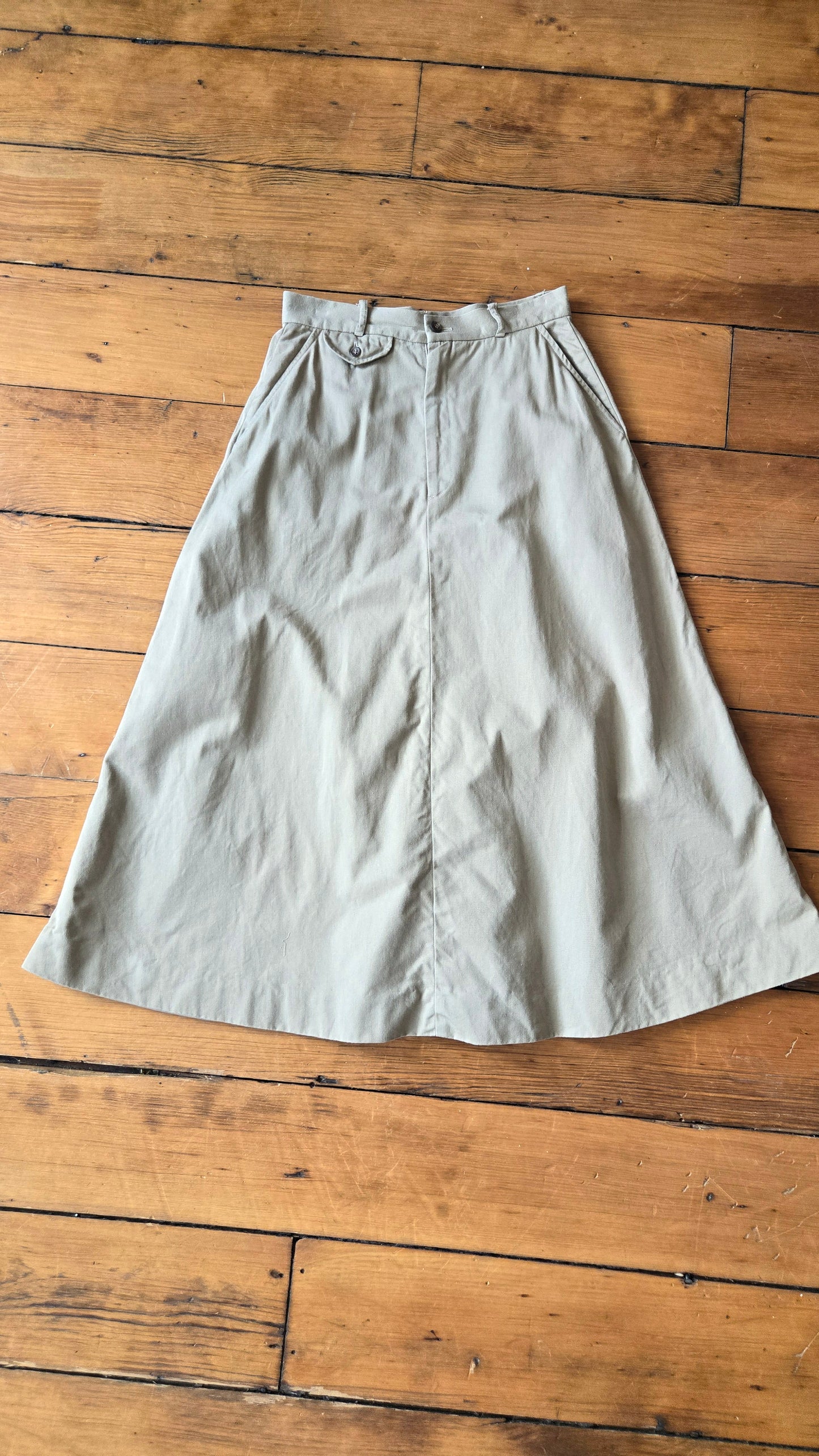 Ralph Lauren khaki skirt with pocket