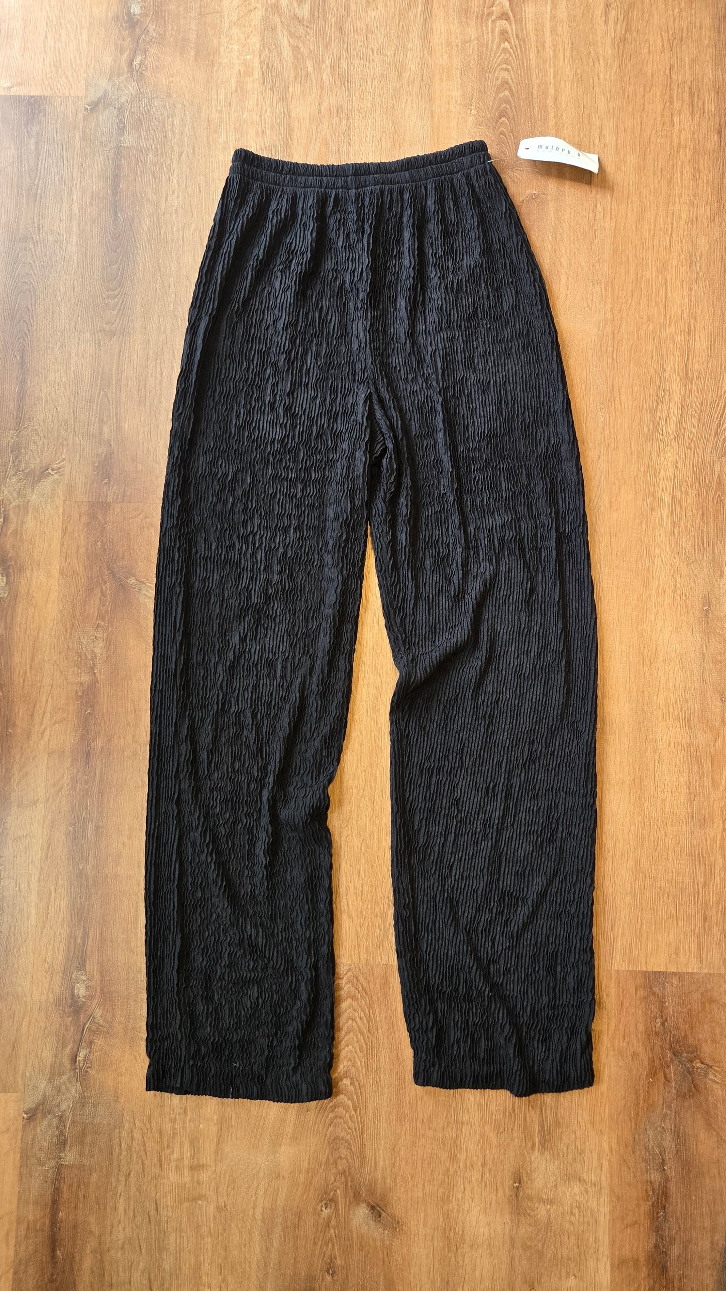 Black slinky crinkle pant set