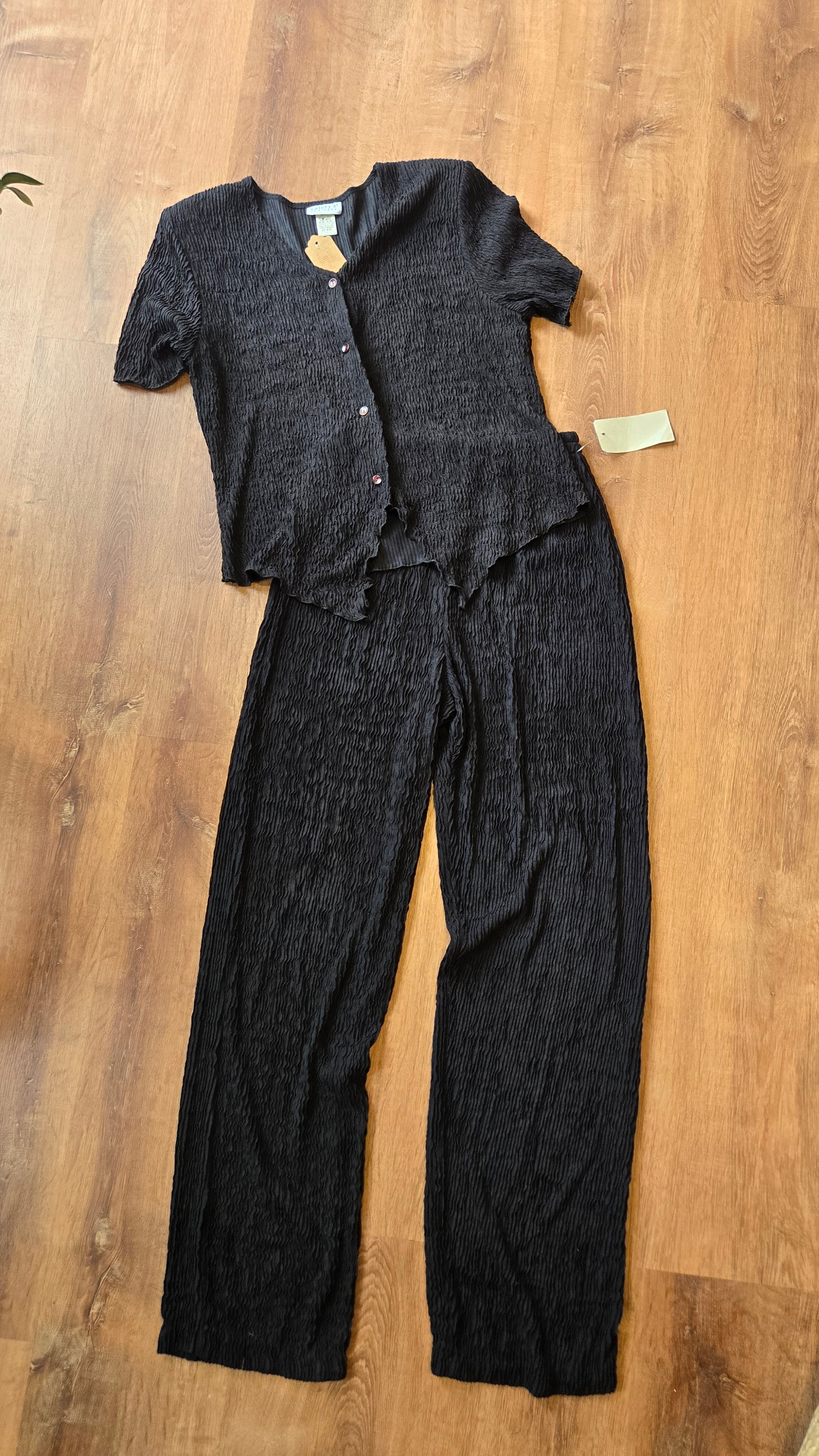 Black slinky crinkle pant set
