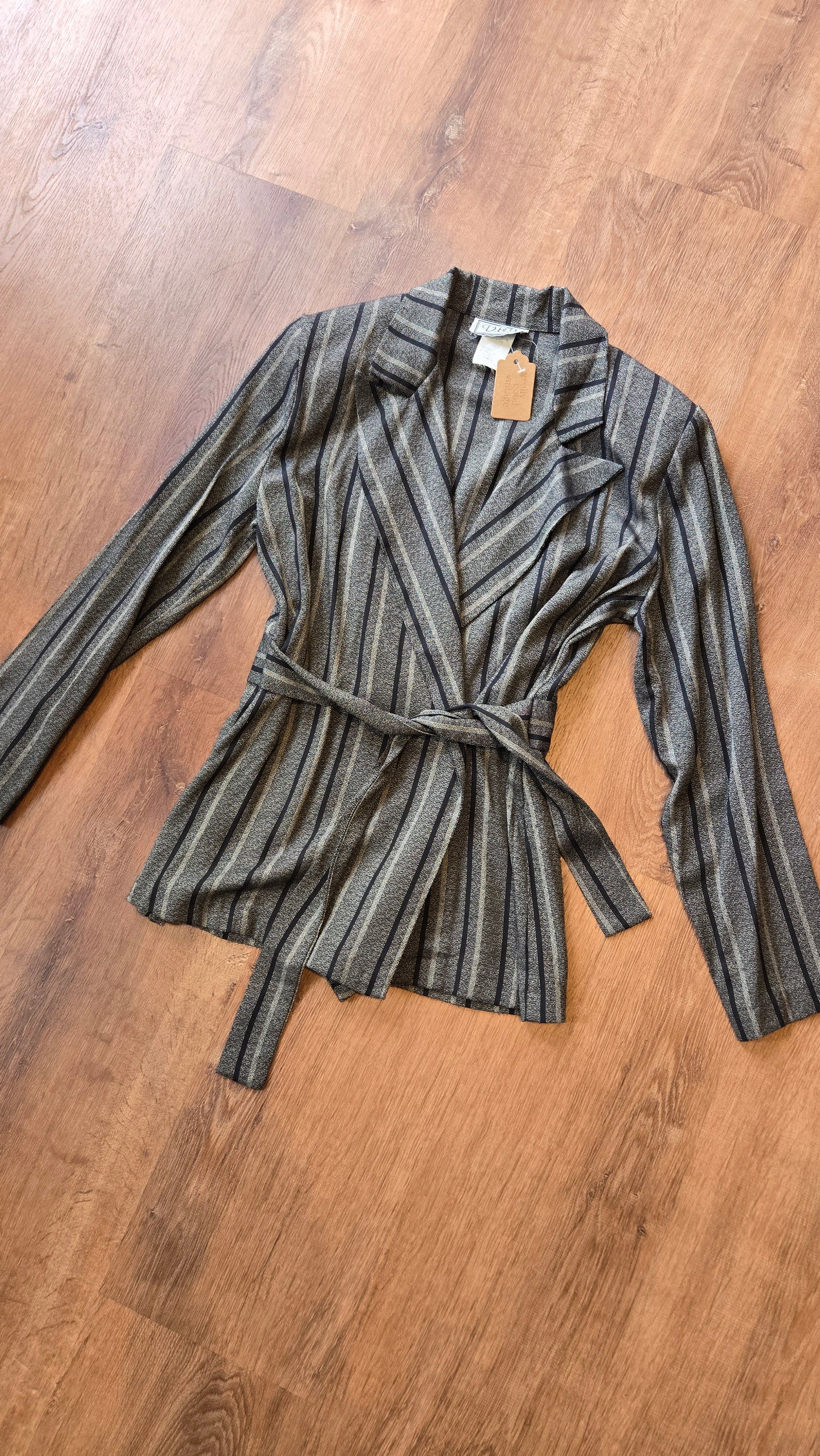 DBY striped tie suit!