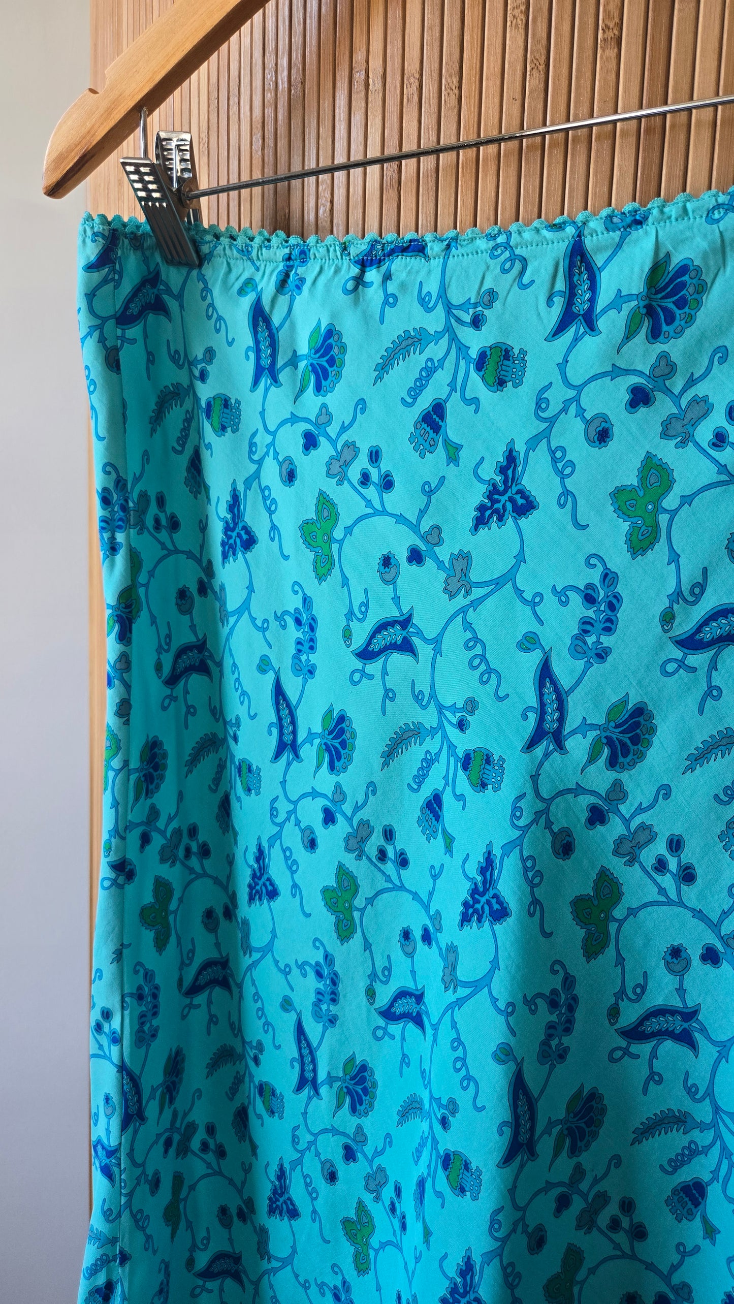 NY & Co silk floral slip skirt
