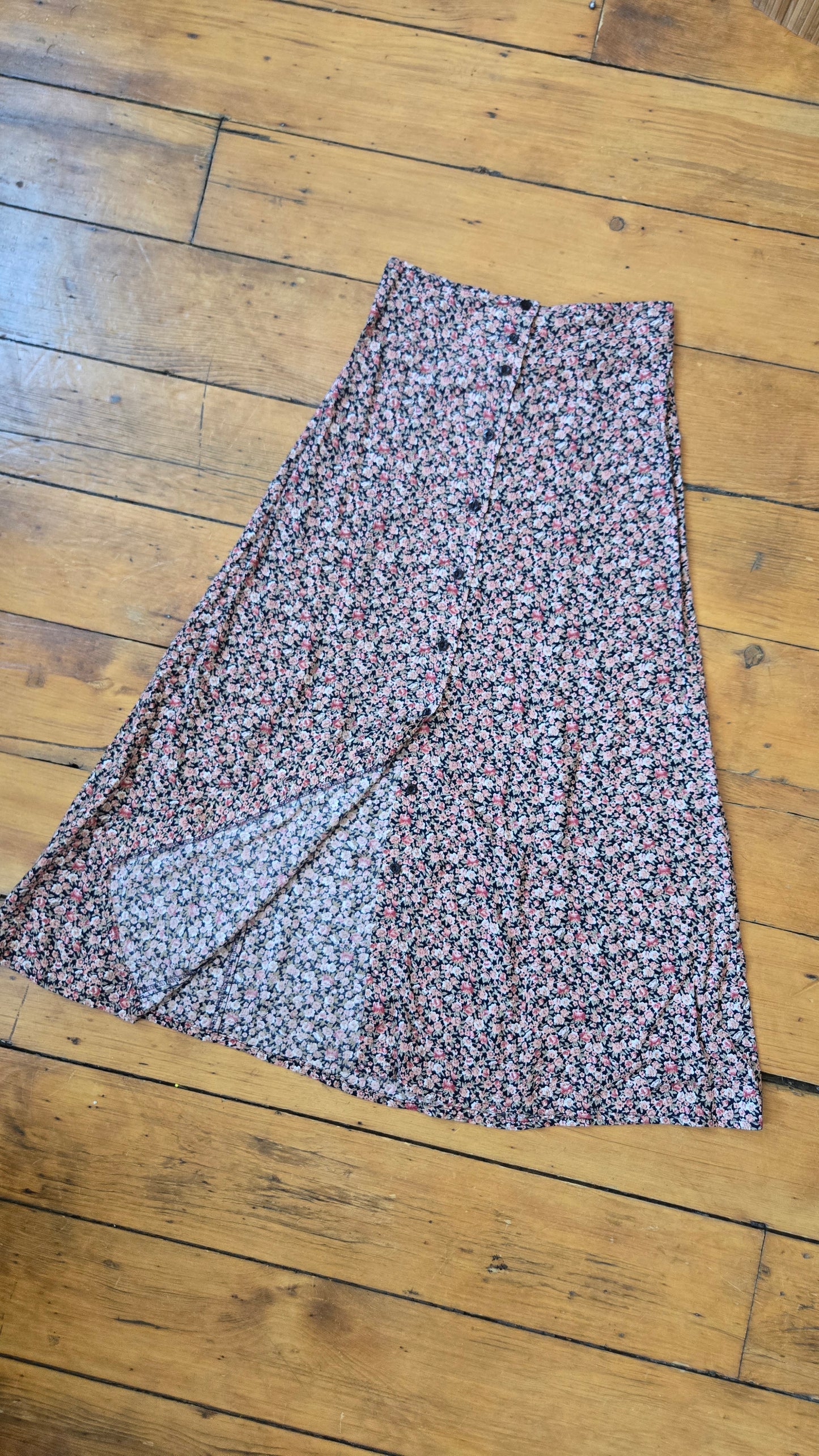 Wrapper floral button-front midi