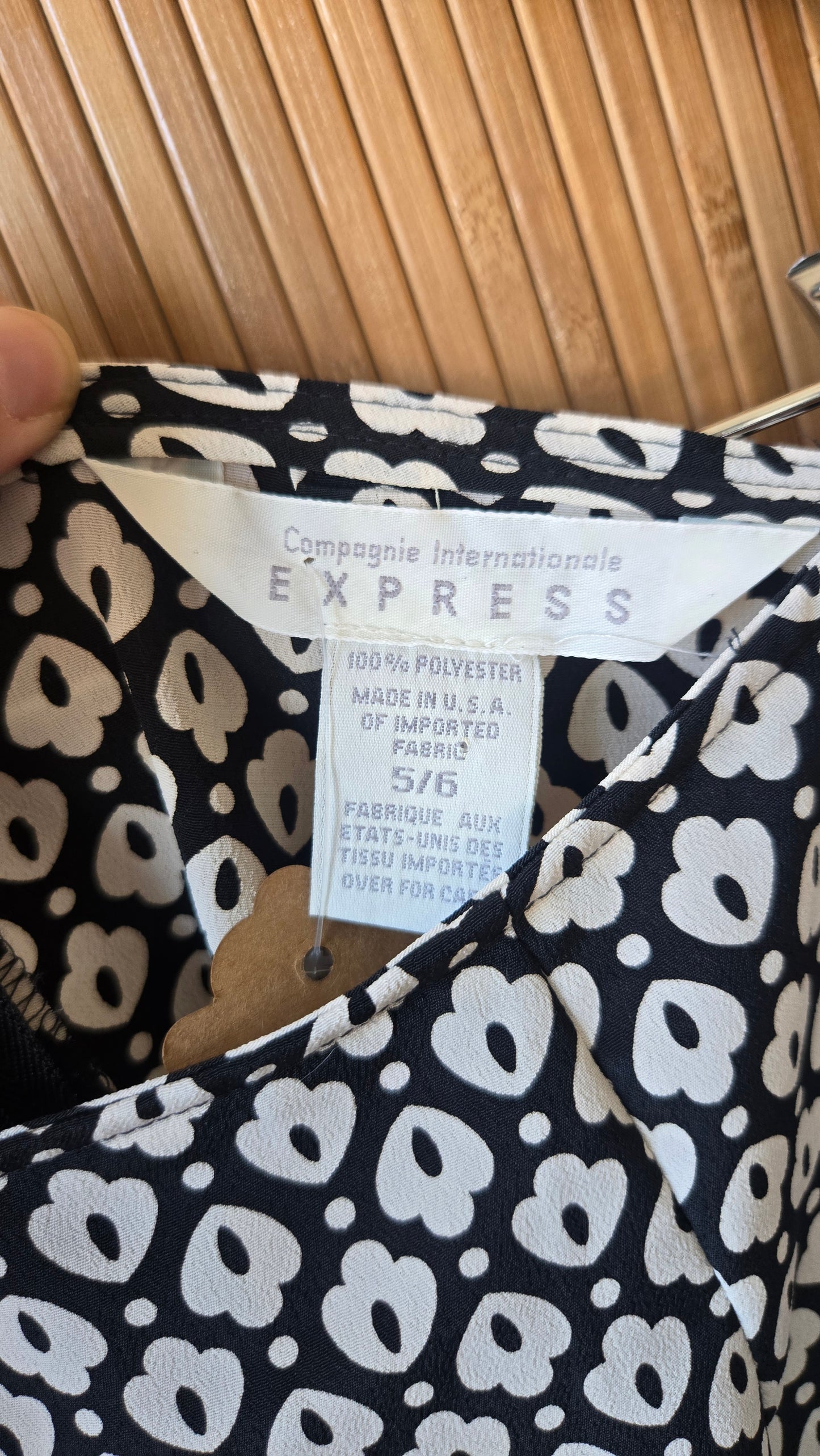Express B&W floral miniskirt