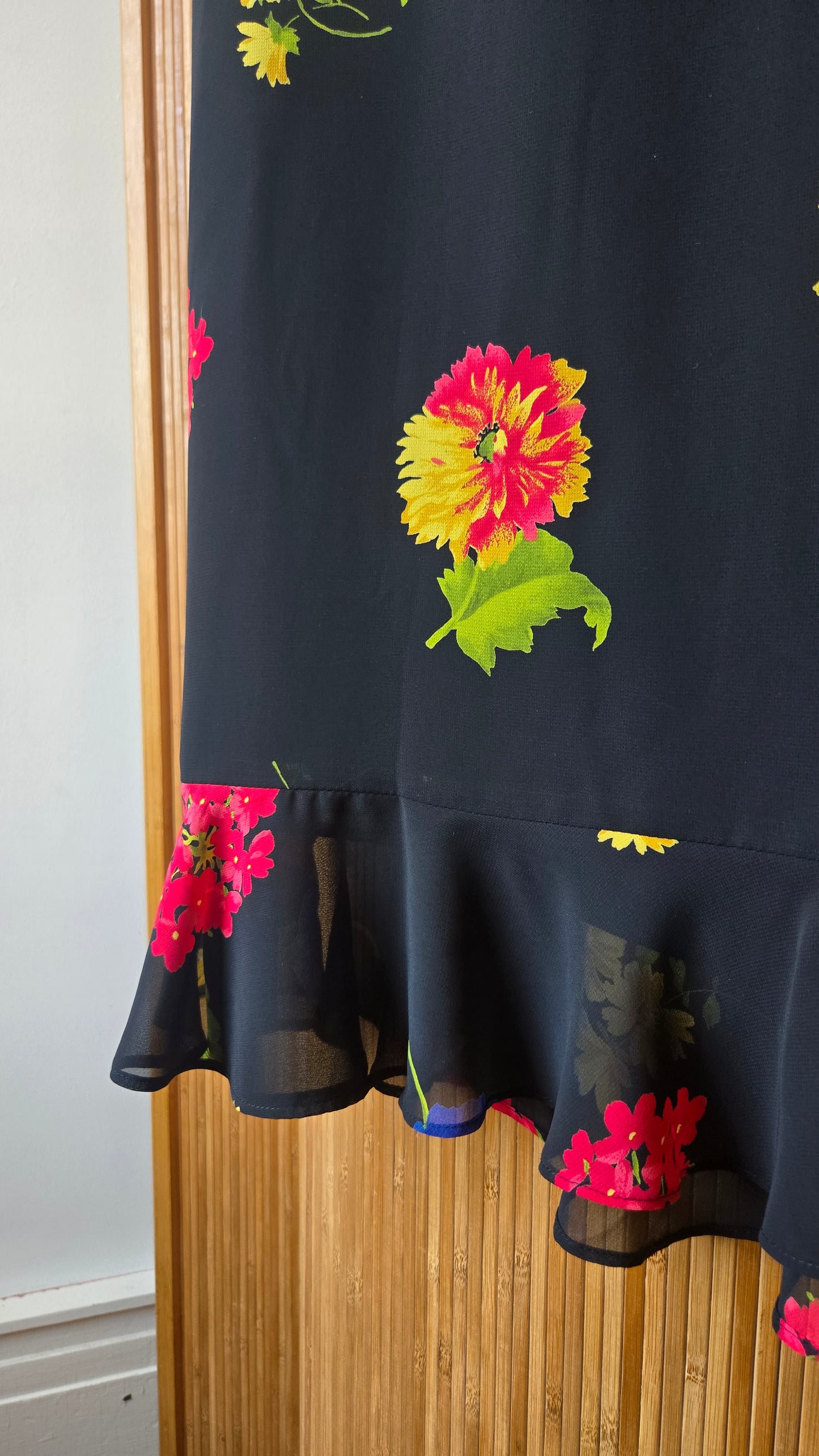 Judith bold flower skirt