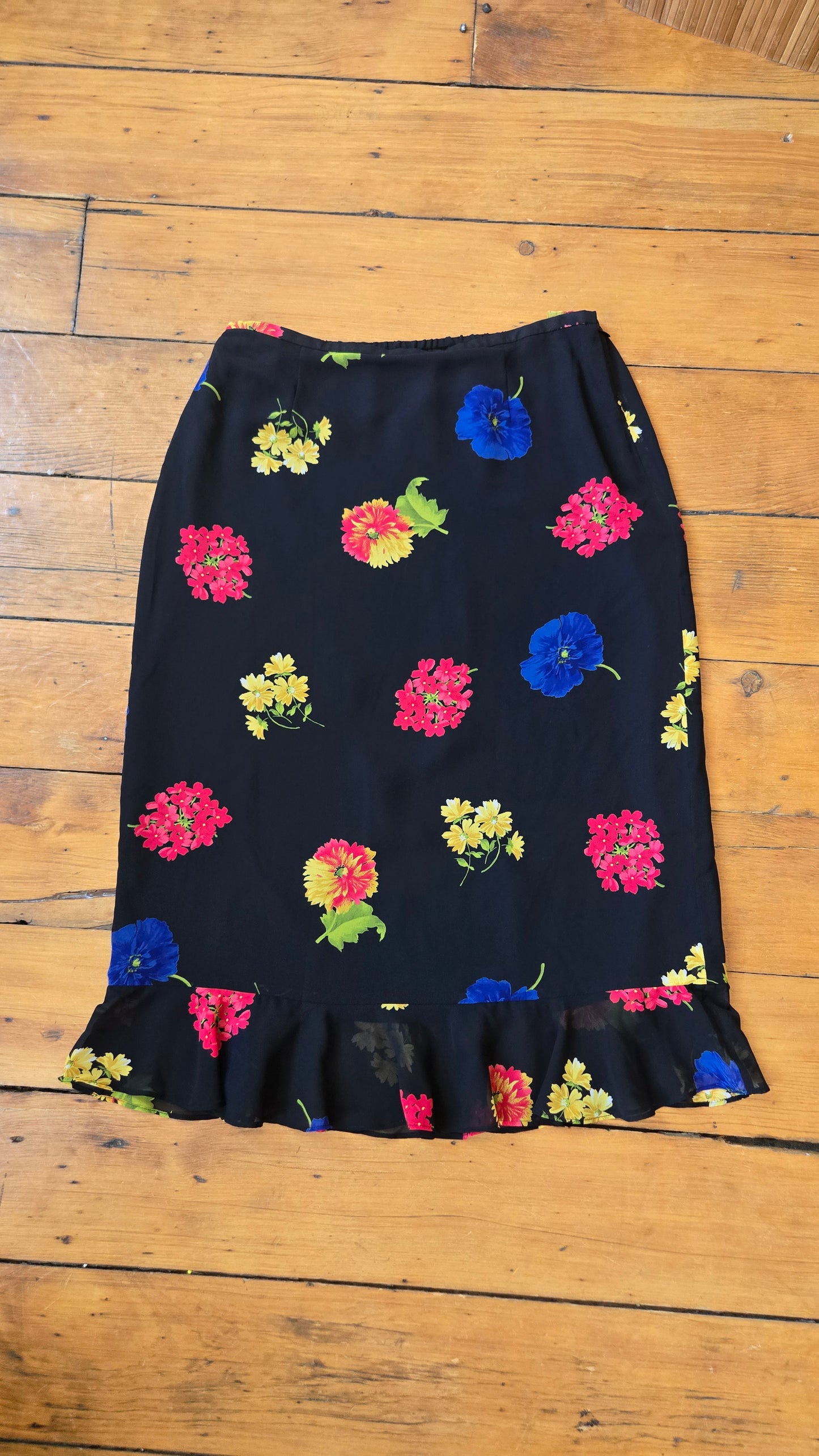 Judith bold flower skirt
