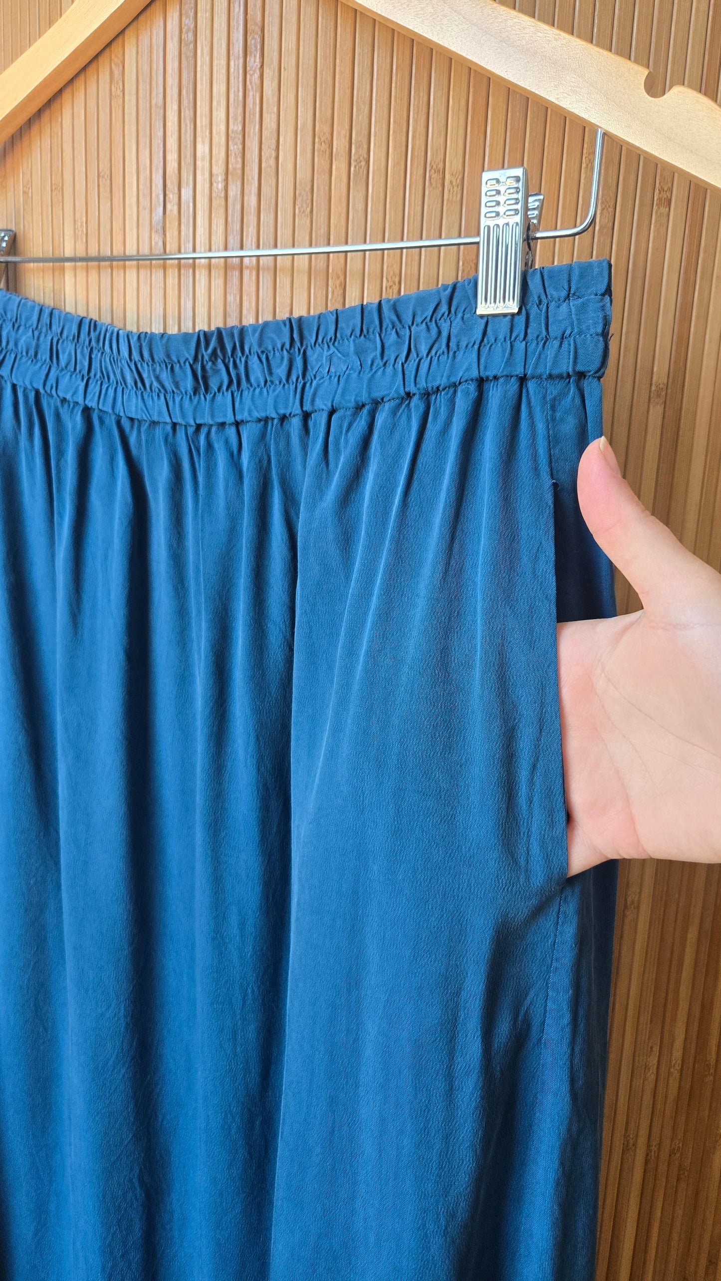 Ocean blue easy skirt w pockets!