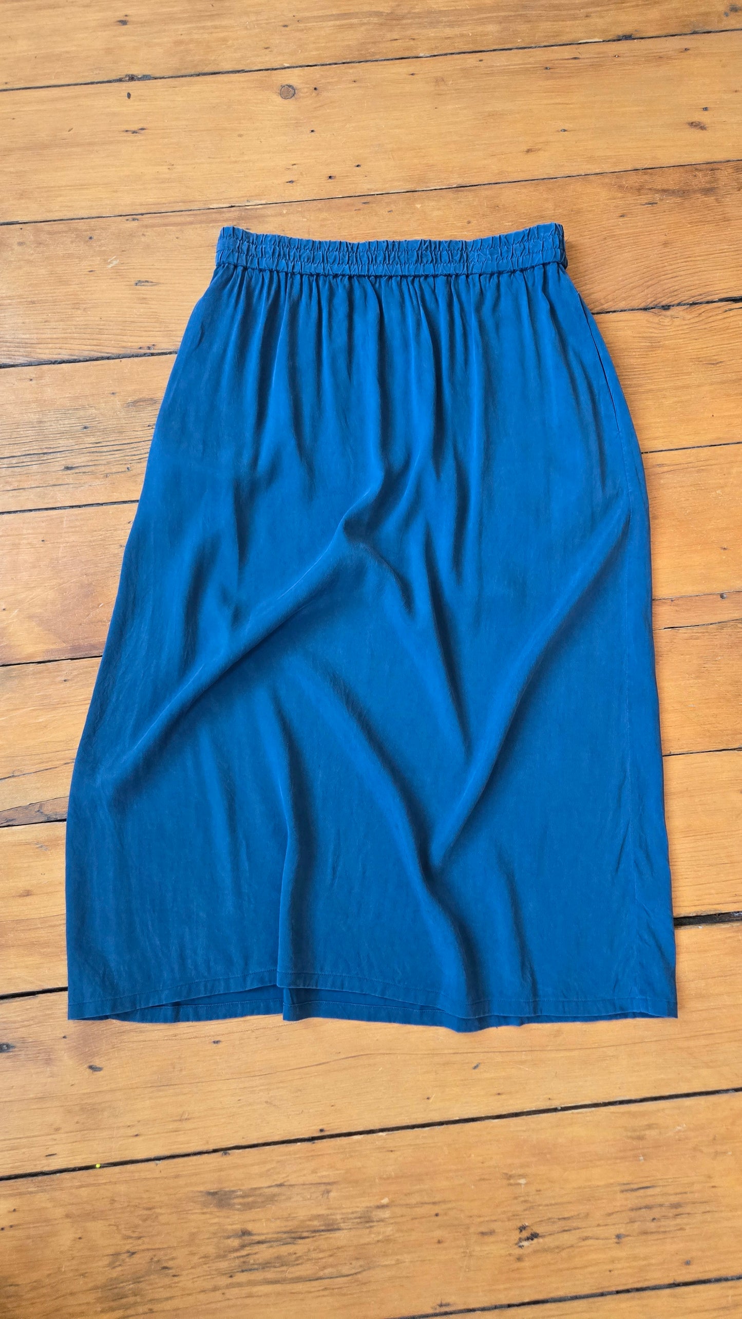 Ocean blue easy skirt w pockets!