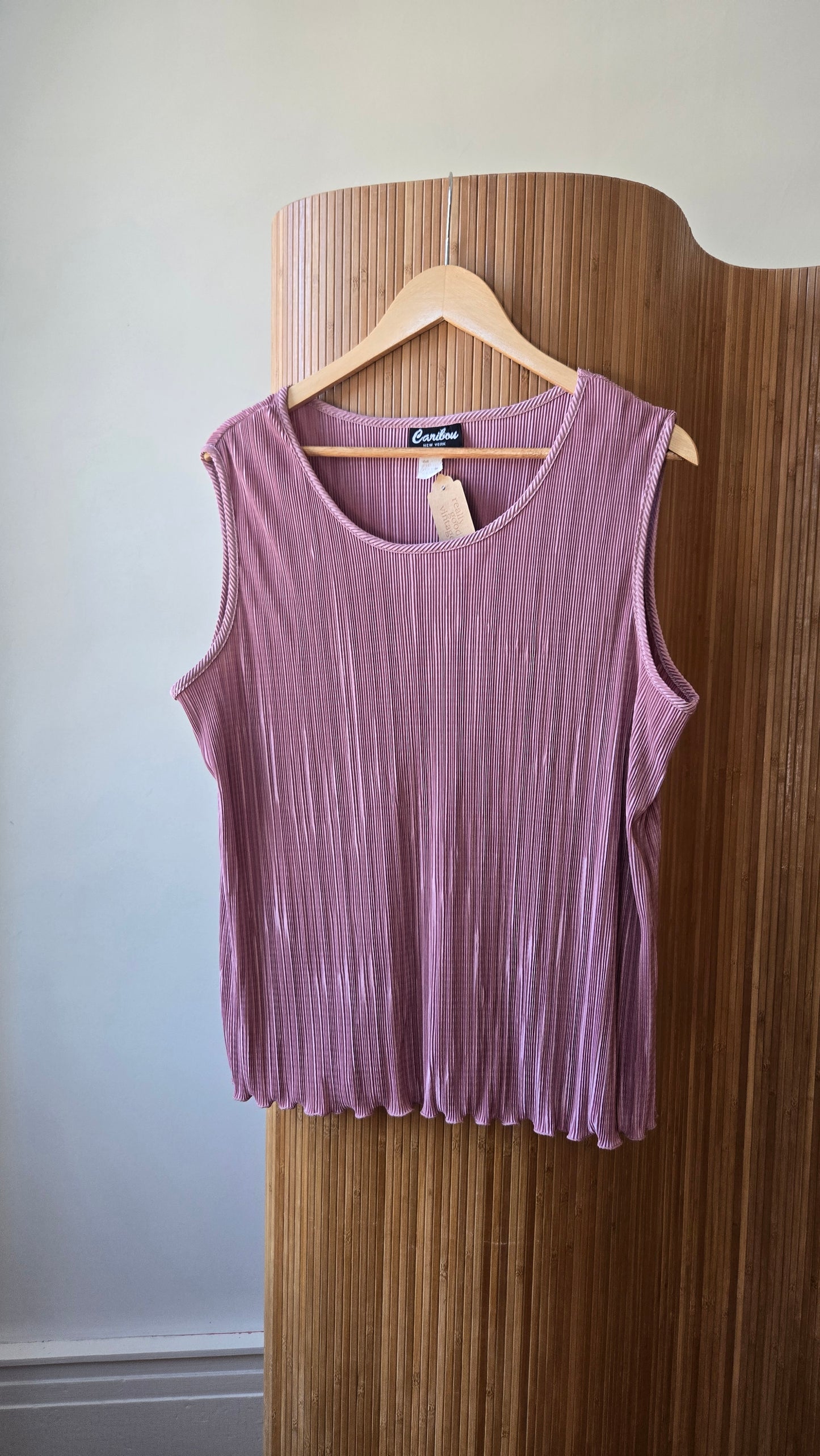 Rose micropleat tank