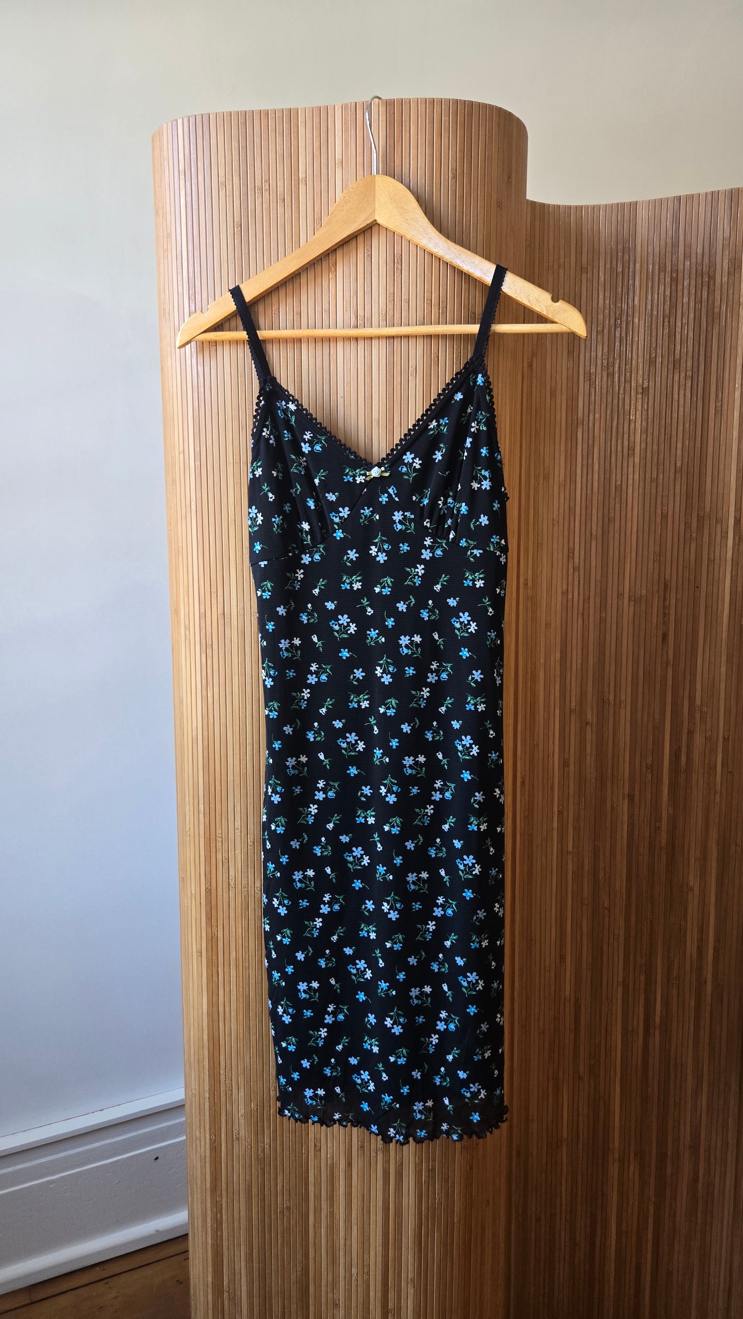 Boutique Europa mesh blue floral slip dress