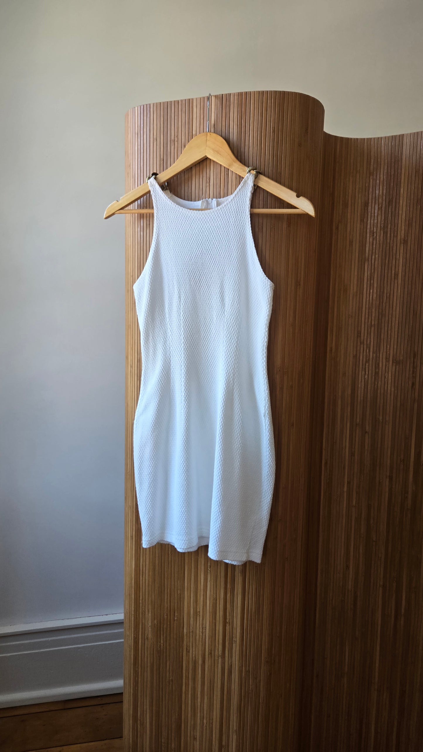 Chain strap pebbled minidress