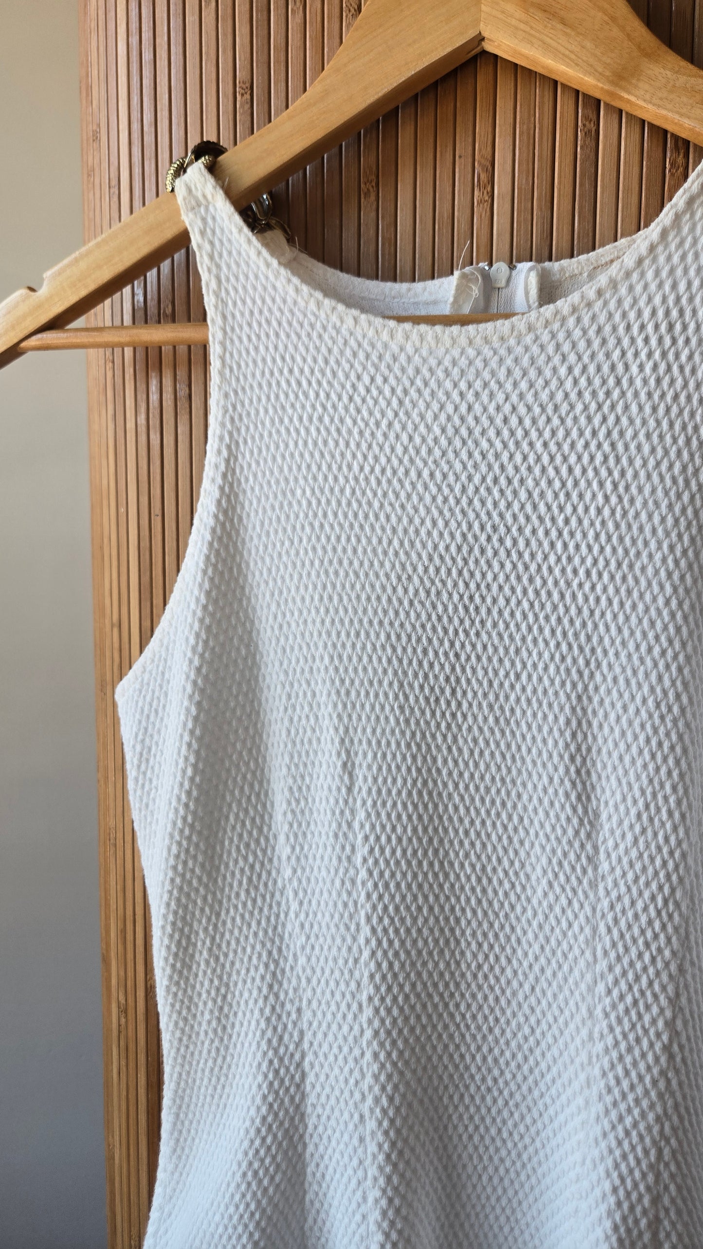 Chain strap pebbled minidress