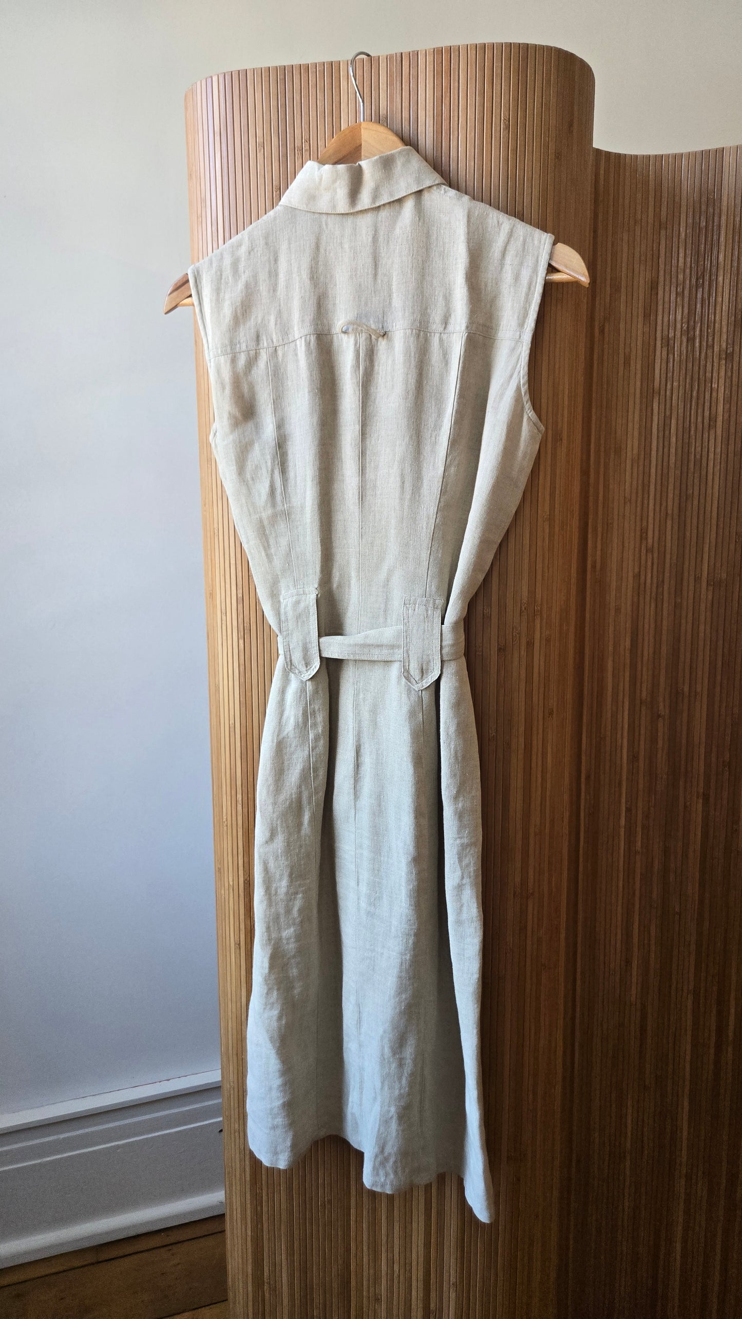 Casual Corner sleeveless linen shirtdress