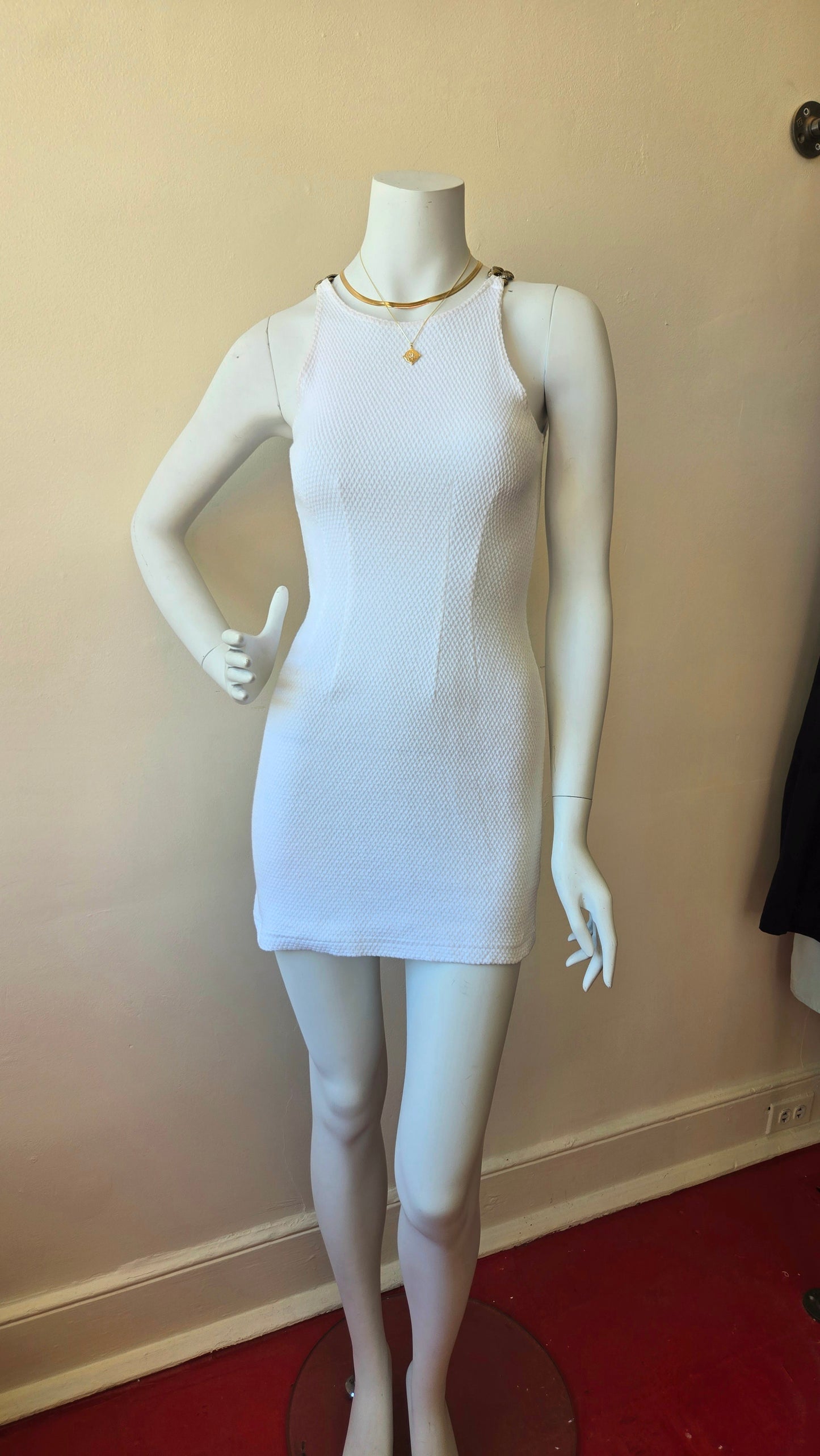 Chain strap pebbled minidress