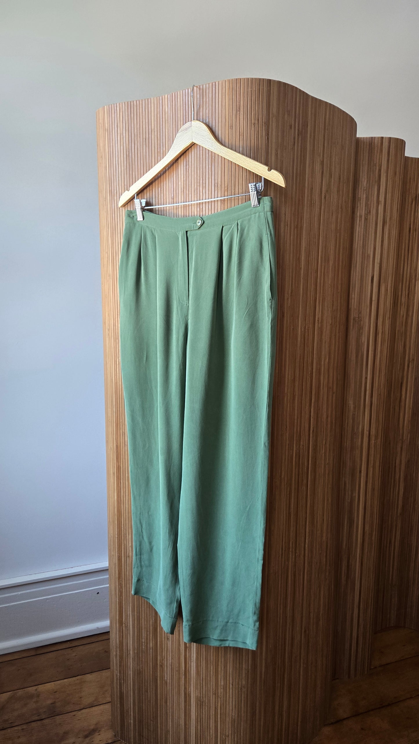Dress Barn pistachio silk trousers