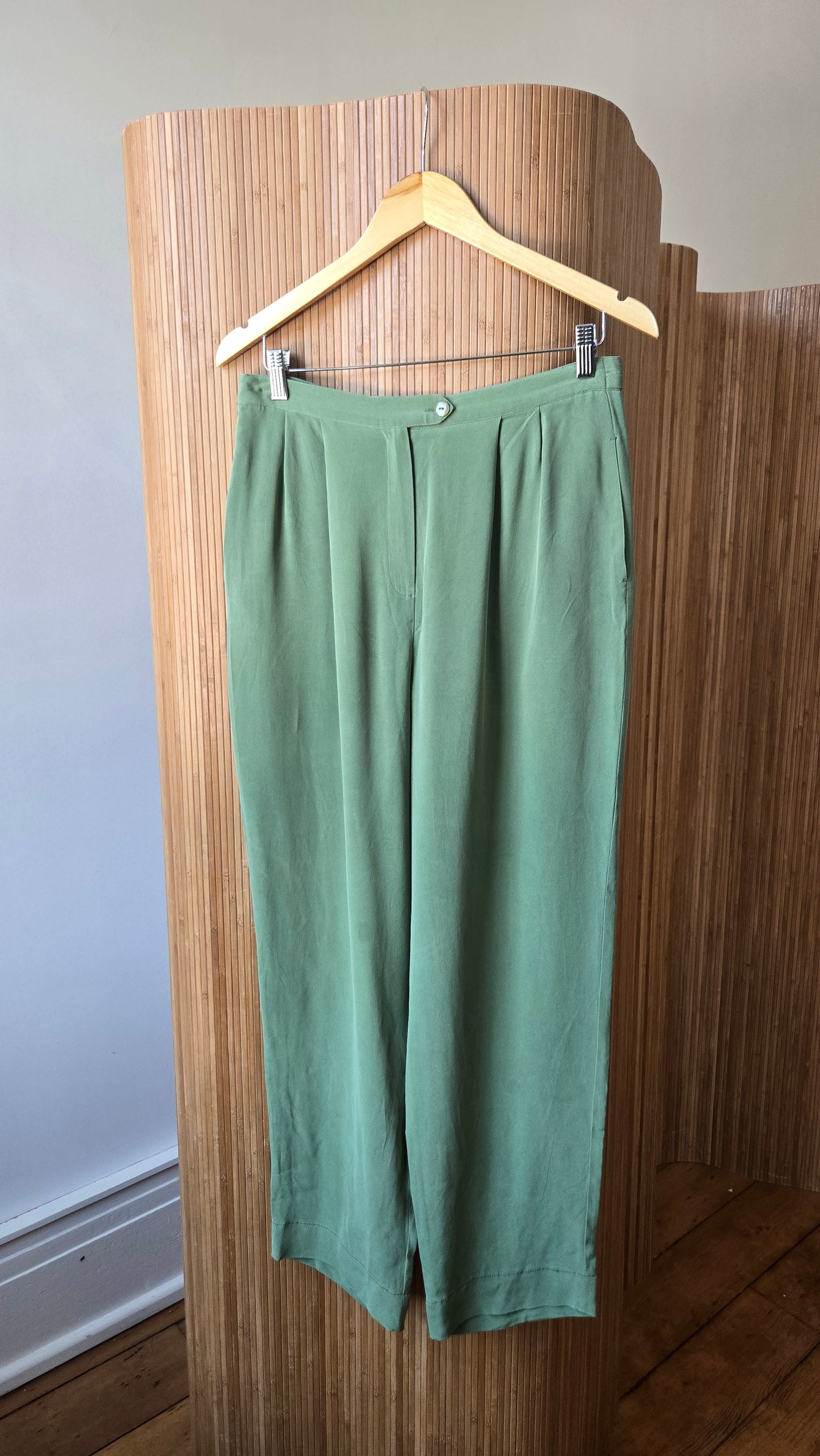 Dress Barn pistachio silk trousers