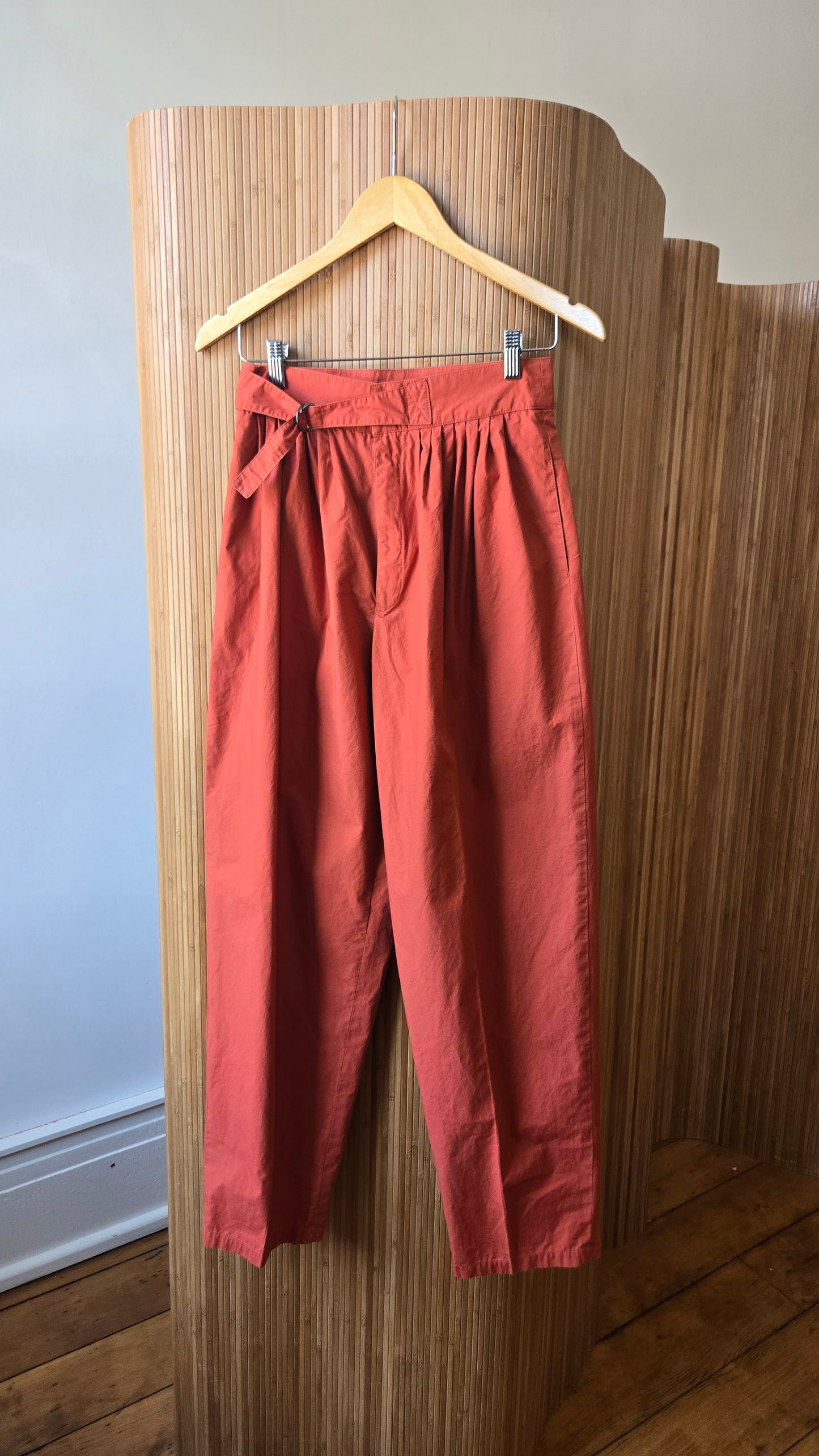 Liz Claiborne rust peg pants