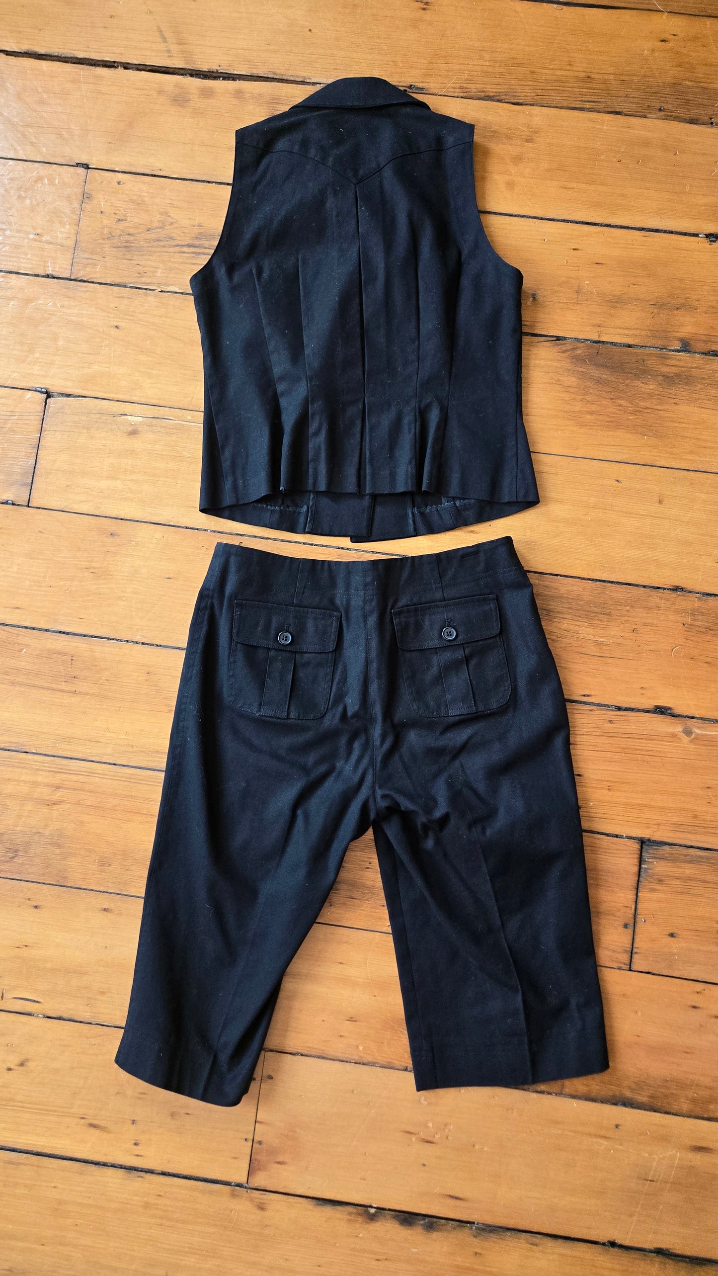 Black vest & capri set