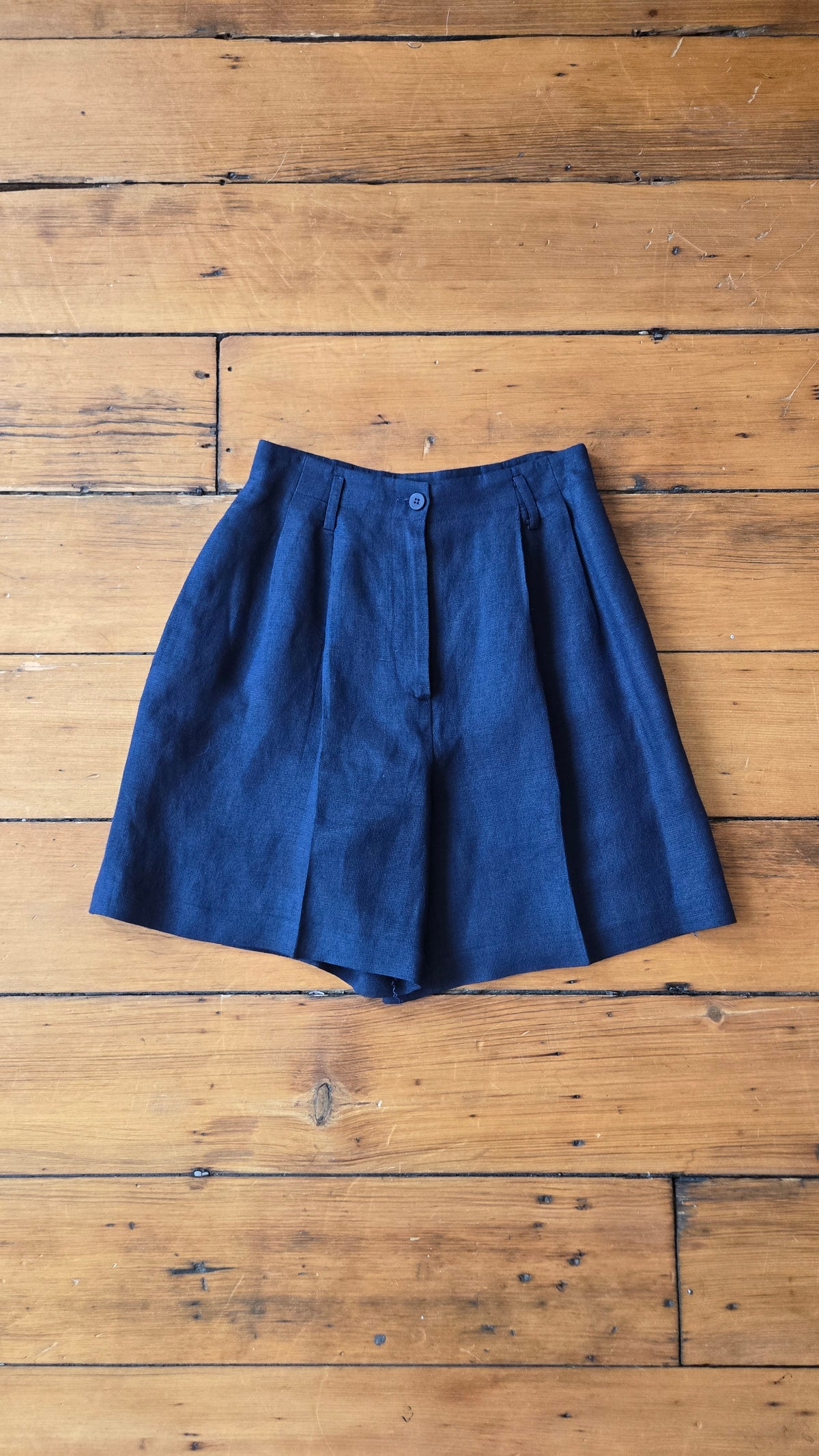 Ann Taylor navy linen shorts
