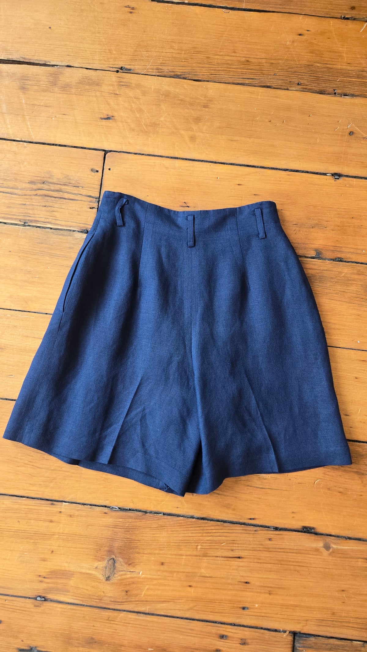 Ann Taylor navy linen shorts