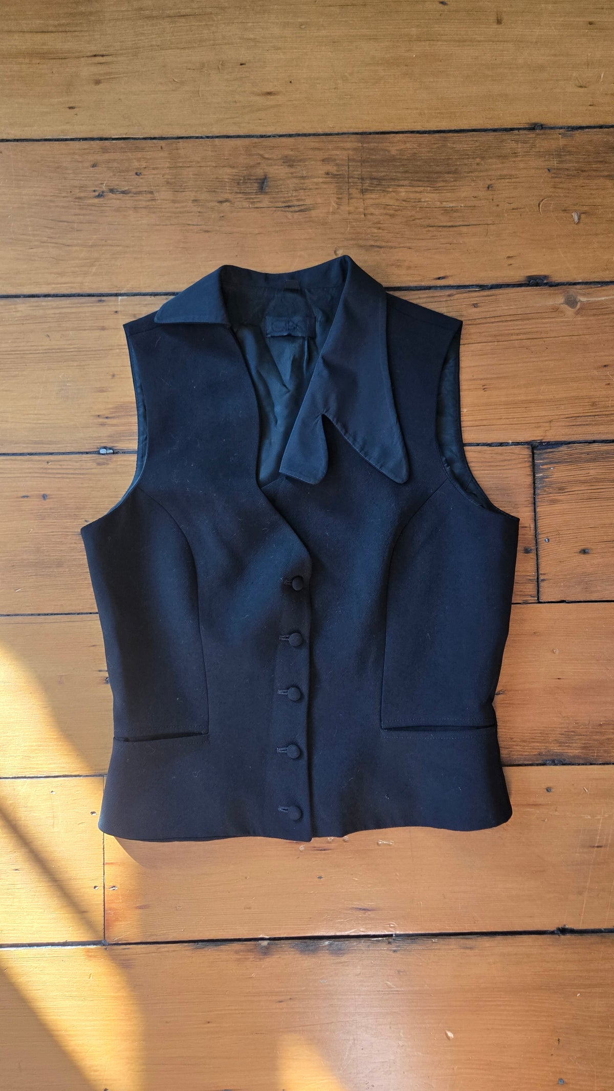 Gibo wool asymmetric vest from Paris!