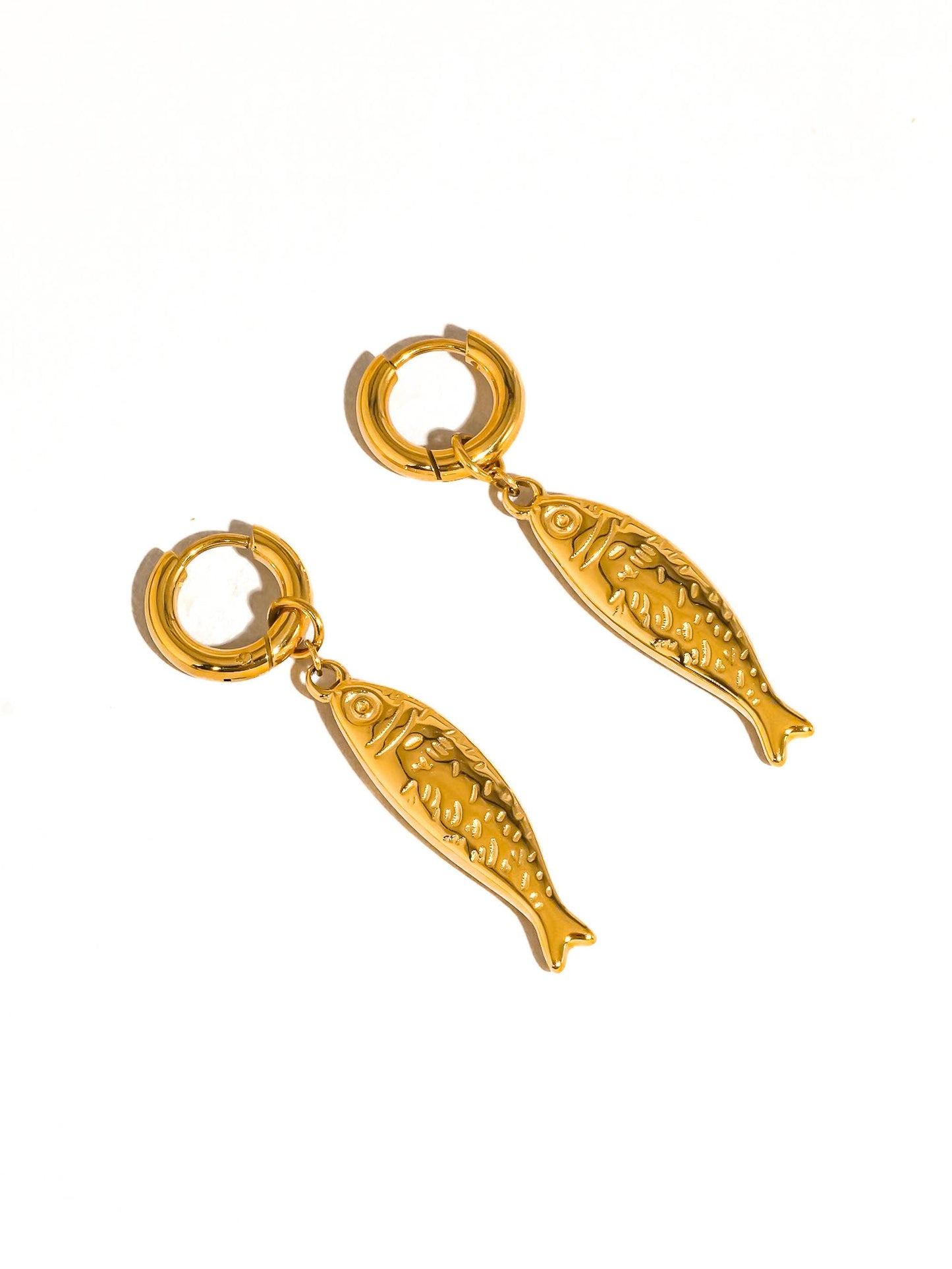 Nibe gold fish dangle earring
