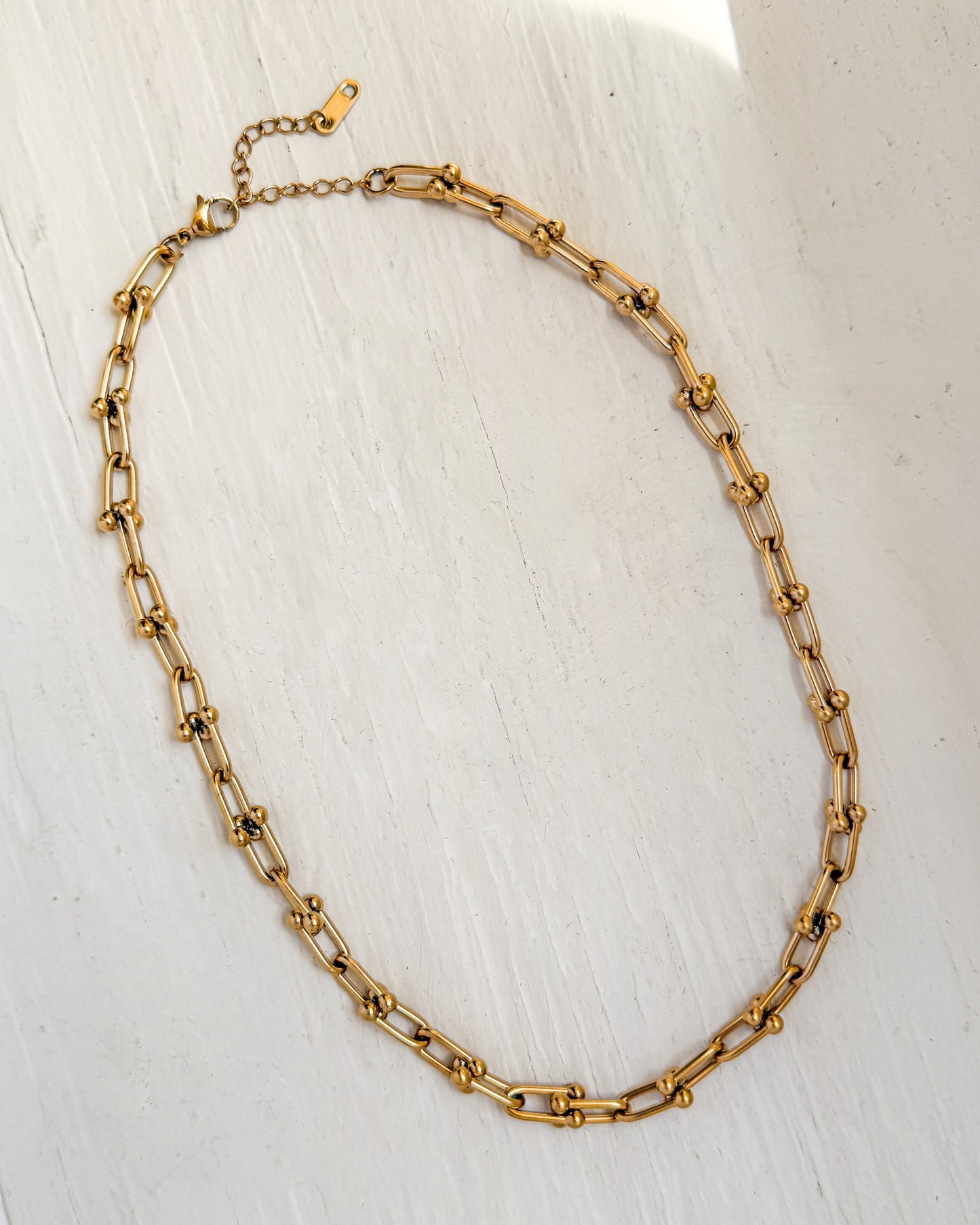 Denise gold U-link necklace