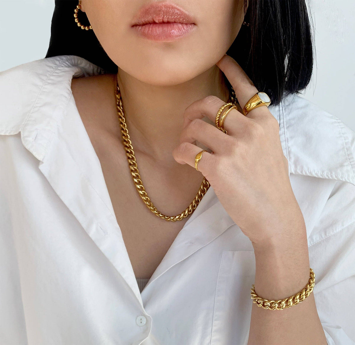 THEA GOLD PEARL SIGNET RING: 8