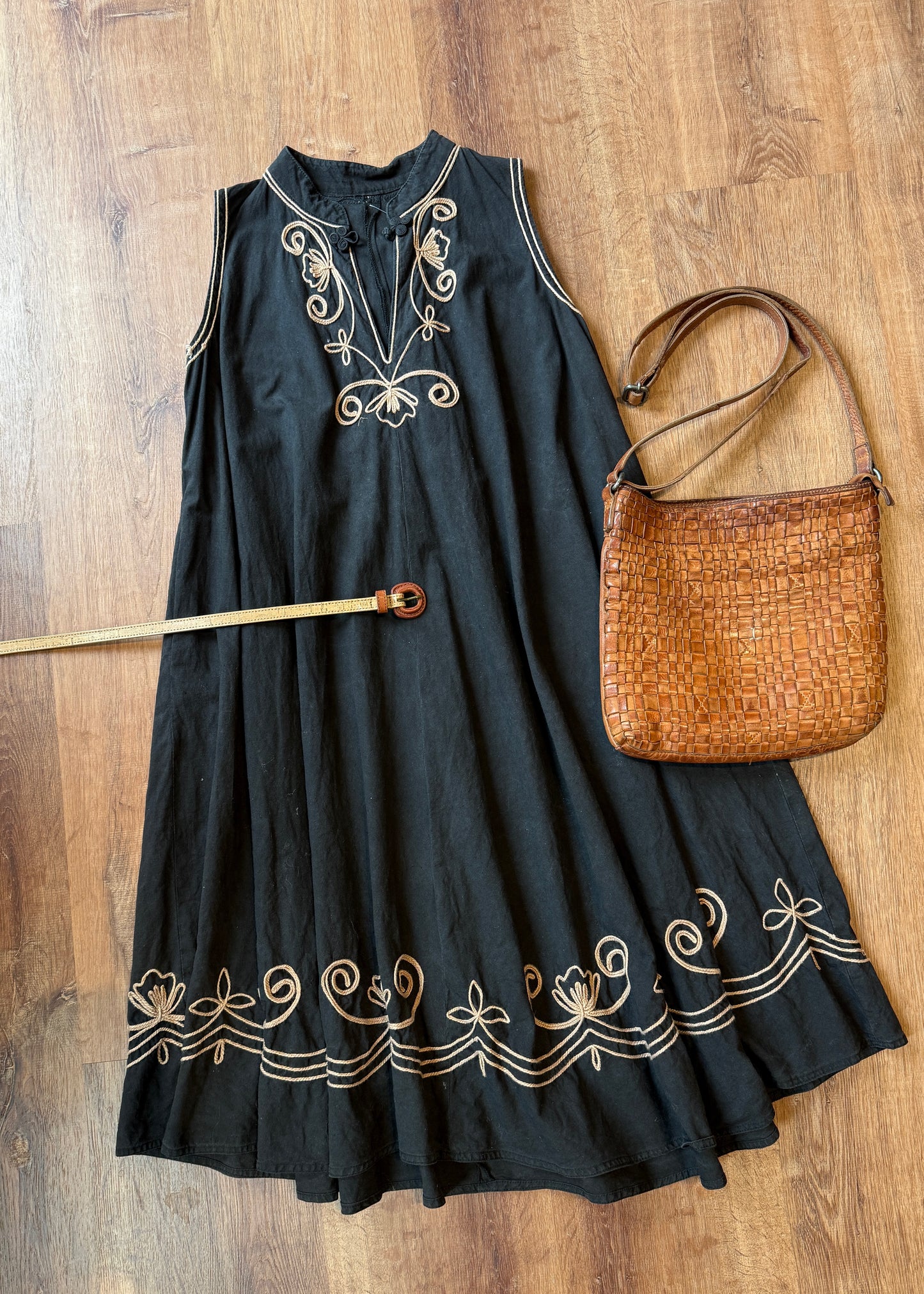 black contrast stitch tent dress