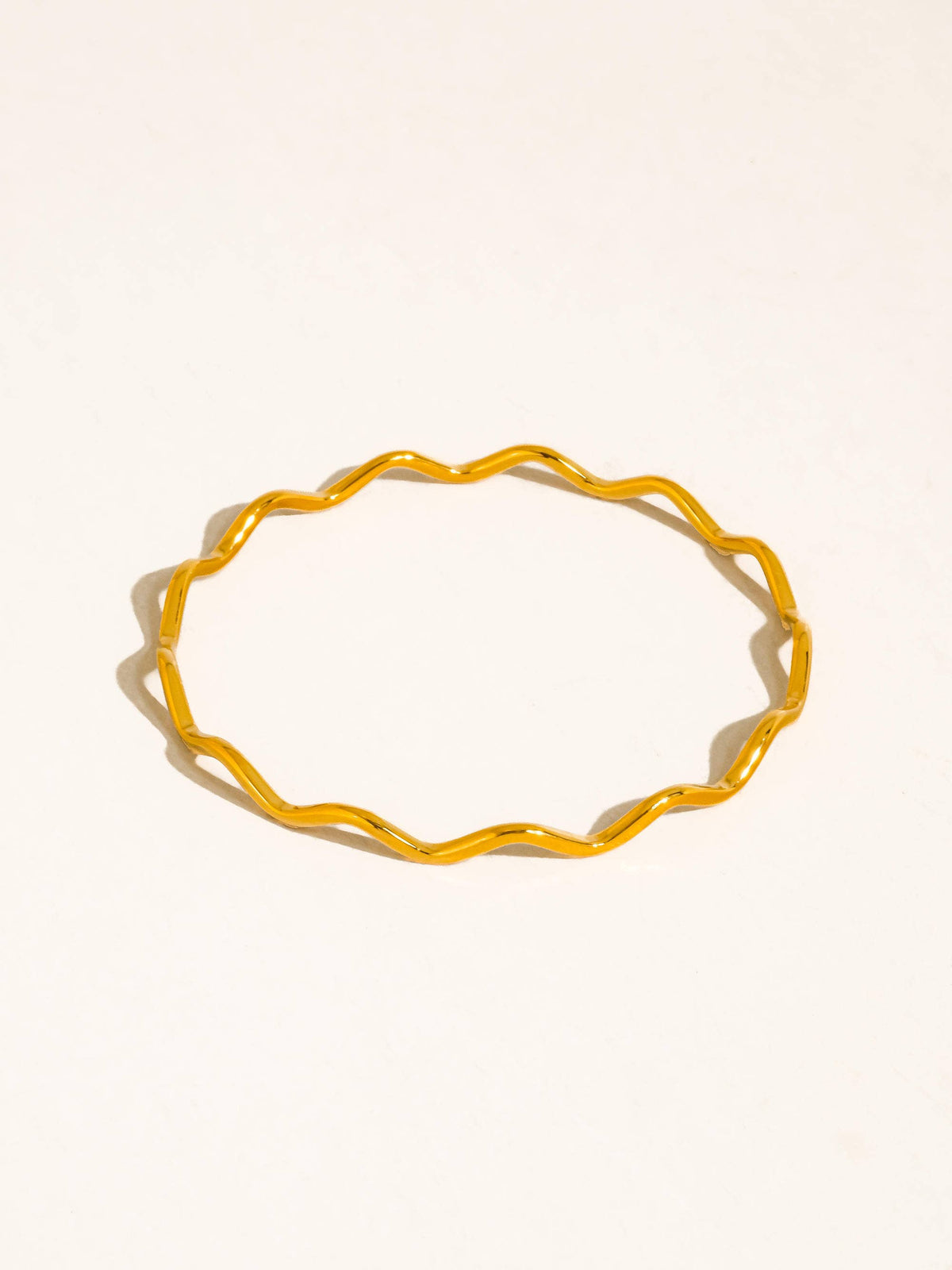 Hadley Wavy Bangle Bracelet