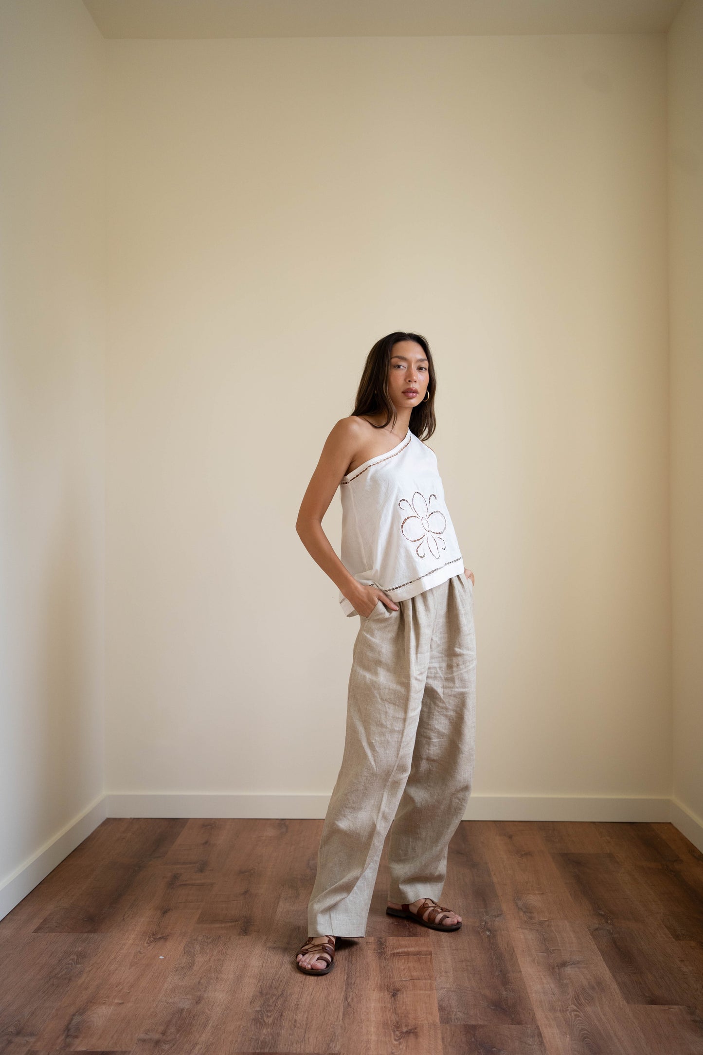 Oatmeal pleated linen trousers