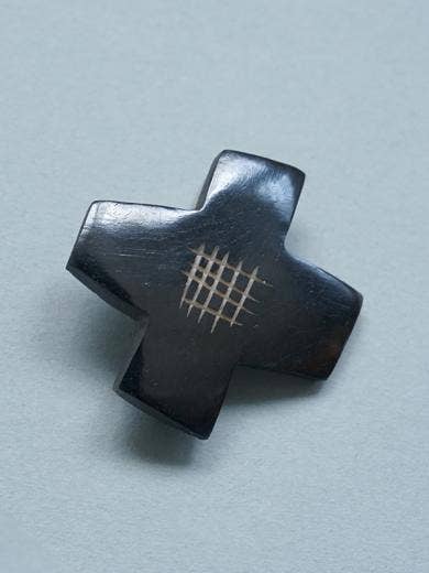 AXCIS BROOCH COSMOS: Black