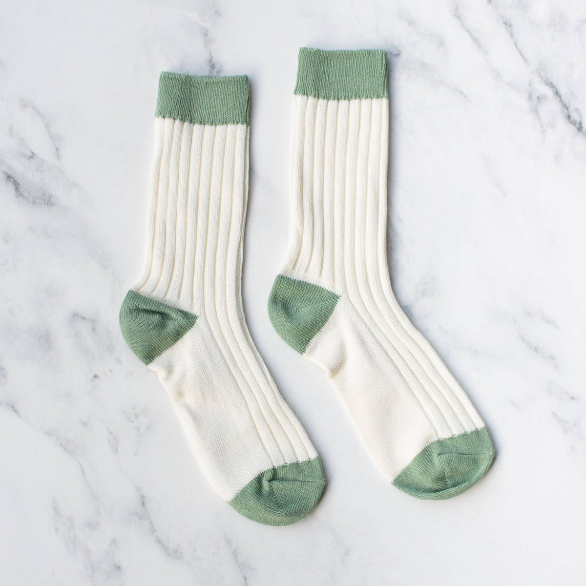 Women's 2 Tone Jacquard Casual Socks: Ivory/Sage